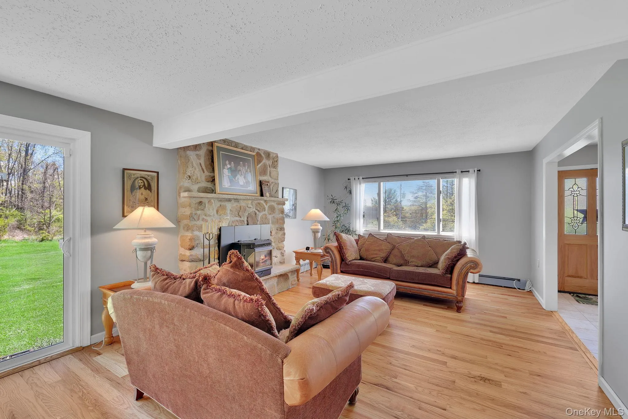 190 Ridge Road, Woodbury, NY, 5 Bedrooms Bedrooms, 9 Rooms Rooms,3 BathroomsBathrooms,Residential,For Rent,Ridge,0,1029095 190 Ridge Road, Woodbury, NY, 5 Bedrooms Bedrooms, 9 Rooms Rooms,3 BathroomsBathrooms,Residential,For Rent,Ridge,0,1029095
