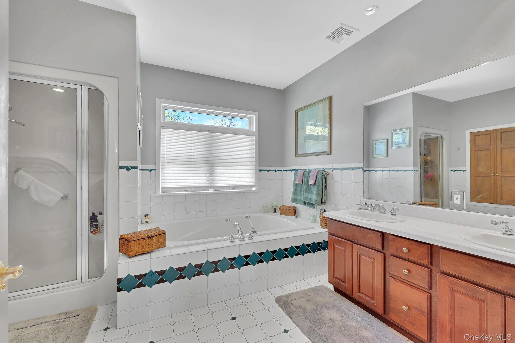 190 Ridge Road, Woodbury, NY, 5 Bedrooms Bedrooms, 9 Rooms Rooms,3 BathroomsBathrooms,Residential,For Rent,Ridge,0,1029095 190 Ridge Road, Woodbury, NY, 5 Bedrooms Bedrooms, 9 Rooms Rooms,3 BathroomsBathrooms,Residential,For Rent,Ridge,0,1029095