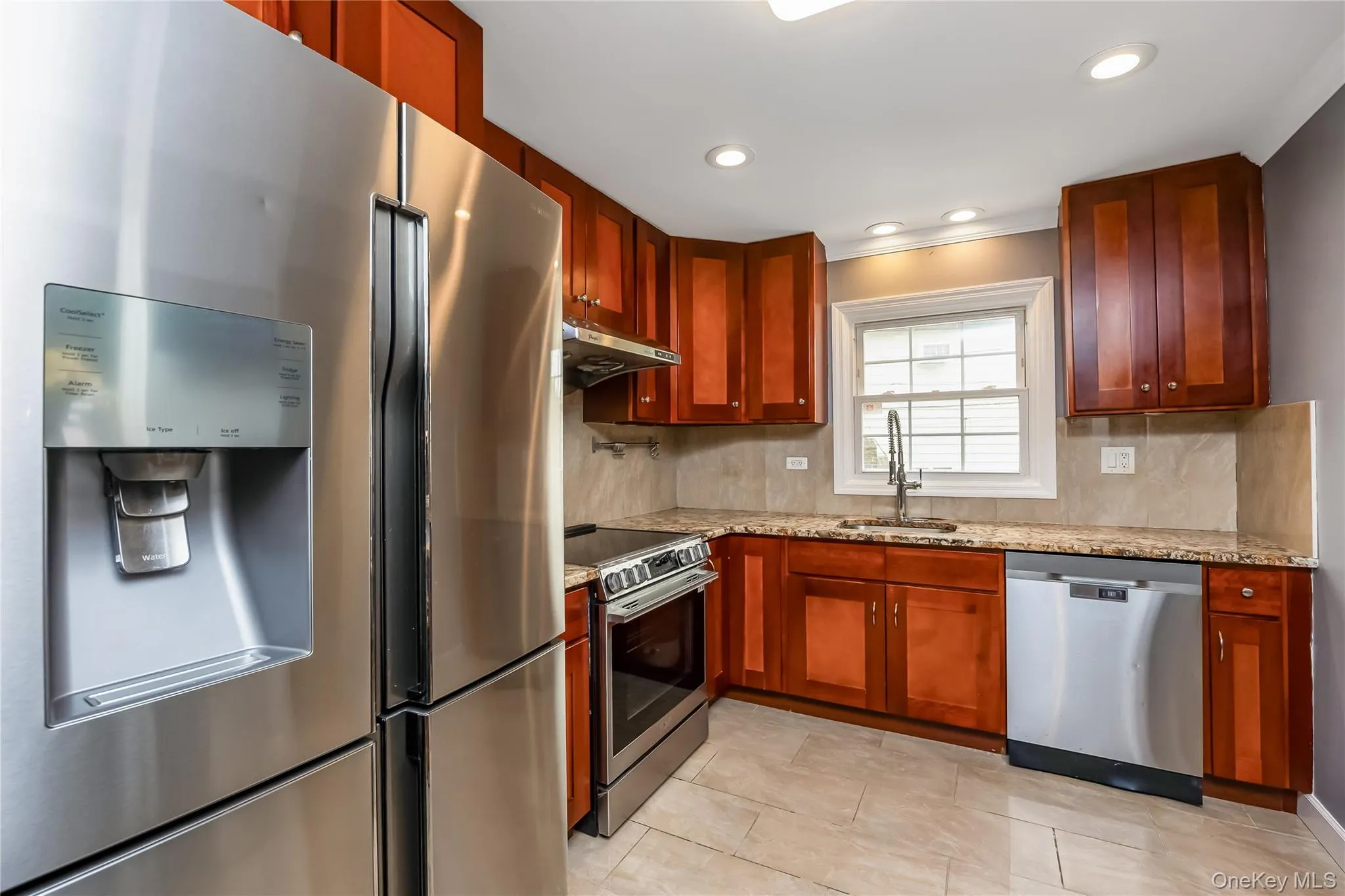 391 Bellmore Road, Hempstead, NY, 3 Bedrooms Bedrooms, 6 Rooms Rooms,1 BathroomBathrooms,Residential,For Rent,Bellmore,0,1029097 391 Bellmore Road, Hempstead, NY, 3 Bedrooms Bedrooms, 6 Rooms Rooms,1 BathroomBathrooms,Residential,For Rent,Bellmore,0,1029097