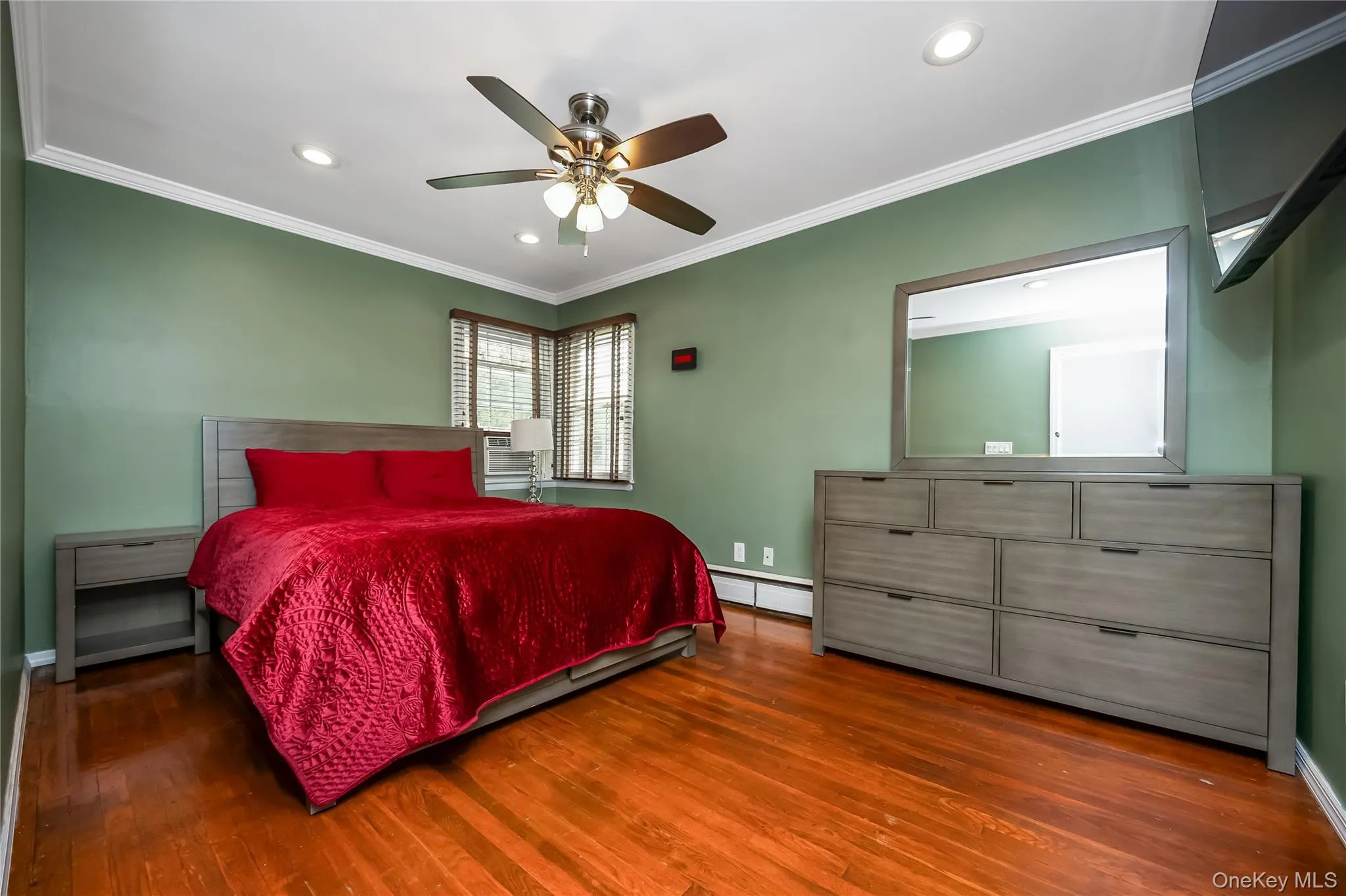 391 Bellmore Road, Hempstead, NY, 3 Bedrooms Bedrooms, 6 Rooms Rooms,1 BathroomBathrooms,Residential,For Rent,Bellmore,0,1029097 391 Bellmore Road, Hempstead, NY, 3 Bedrooms Bedrooms, 6 Rooms Rooms,1 BathroomBathrooms,Residential,For Rent,Bellmore,0,1029097