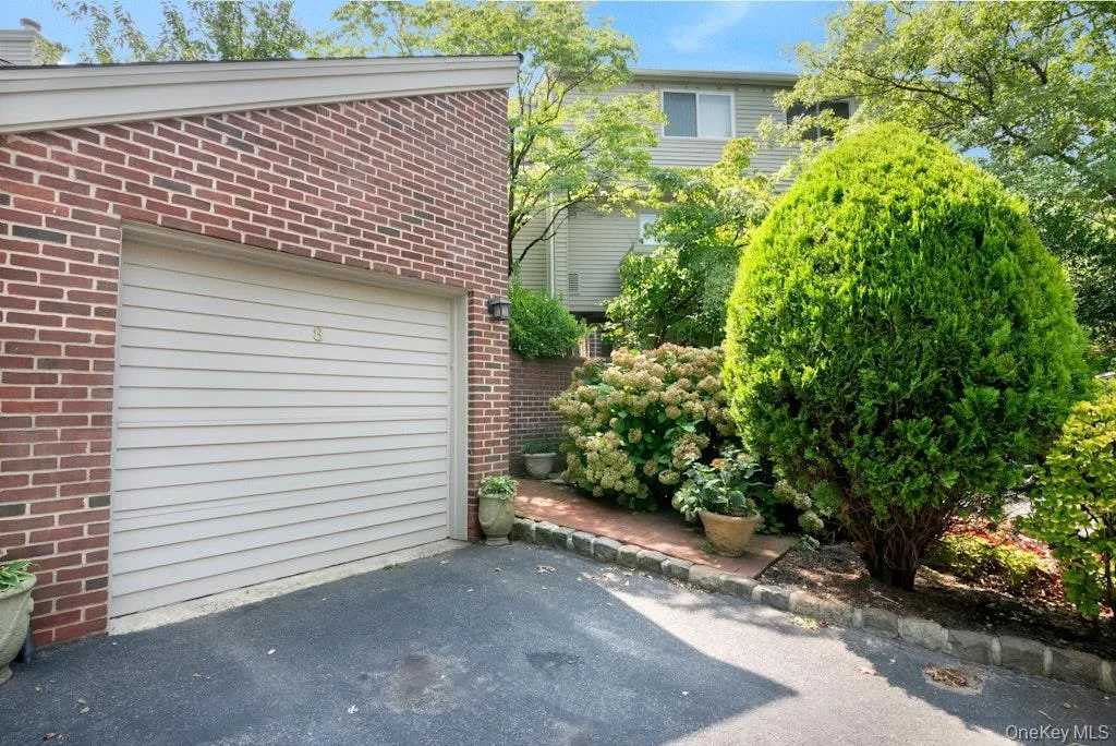 8 Waterside Close, Eastchester, NY, 3 Bedrooms Bedrooms, 10 Rooms Rooms,3 BathroomsBathrooms,Residential,For Rent,Waterside Close,0,1029098 8 Waterside Close, Eastchester, NY, 3 Bedrooms Bedrooms, 10 Rooms Rooms,3 BathroomsBathrooms,Residential,For Rent,Waterside Close,0,1029098