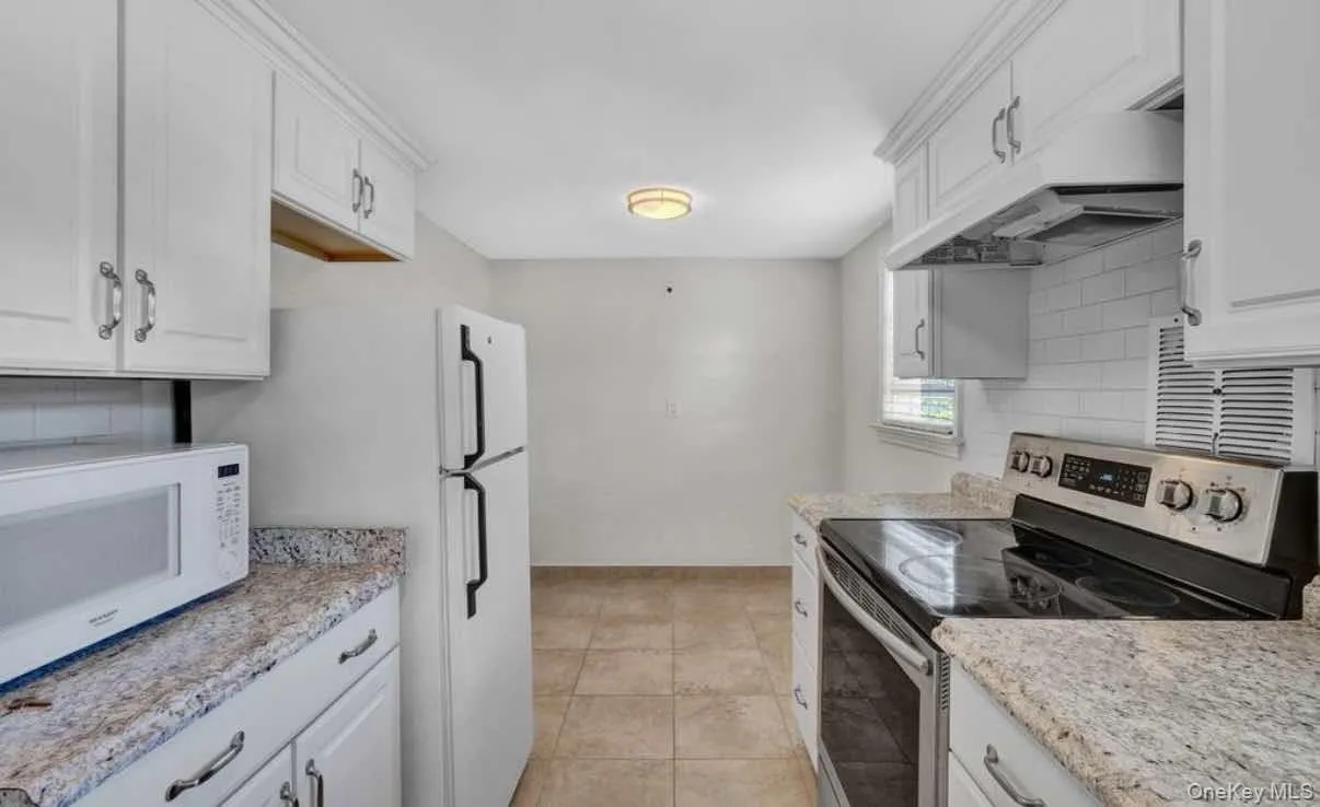 54 Mc Geory Avenue, Yonkers, NY, 1 Bedroom Bedrooms, 3 Rooms Rooms,1 BathroomBathrooms,Residential Lease,For Rent,Mc Geory,0,1029111 54 Mc Geory Avenue, Yonkers, NY, 1 Bedroom Bedrooms, 3 Rooms Rooms,1 BathroomBathrooms,Residential Lease,For Rent,Mc Geory,0,1029111