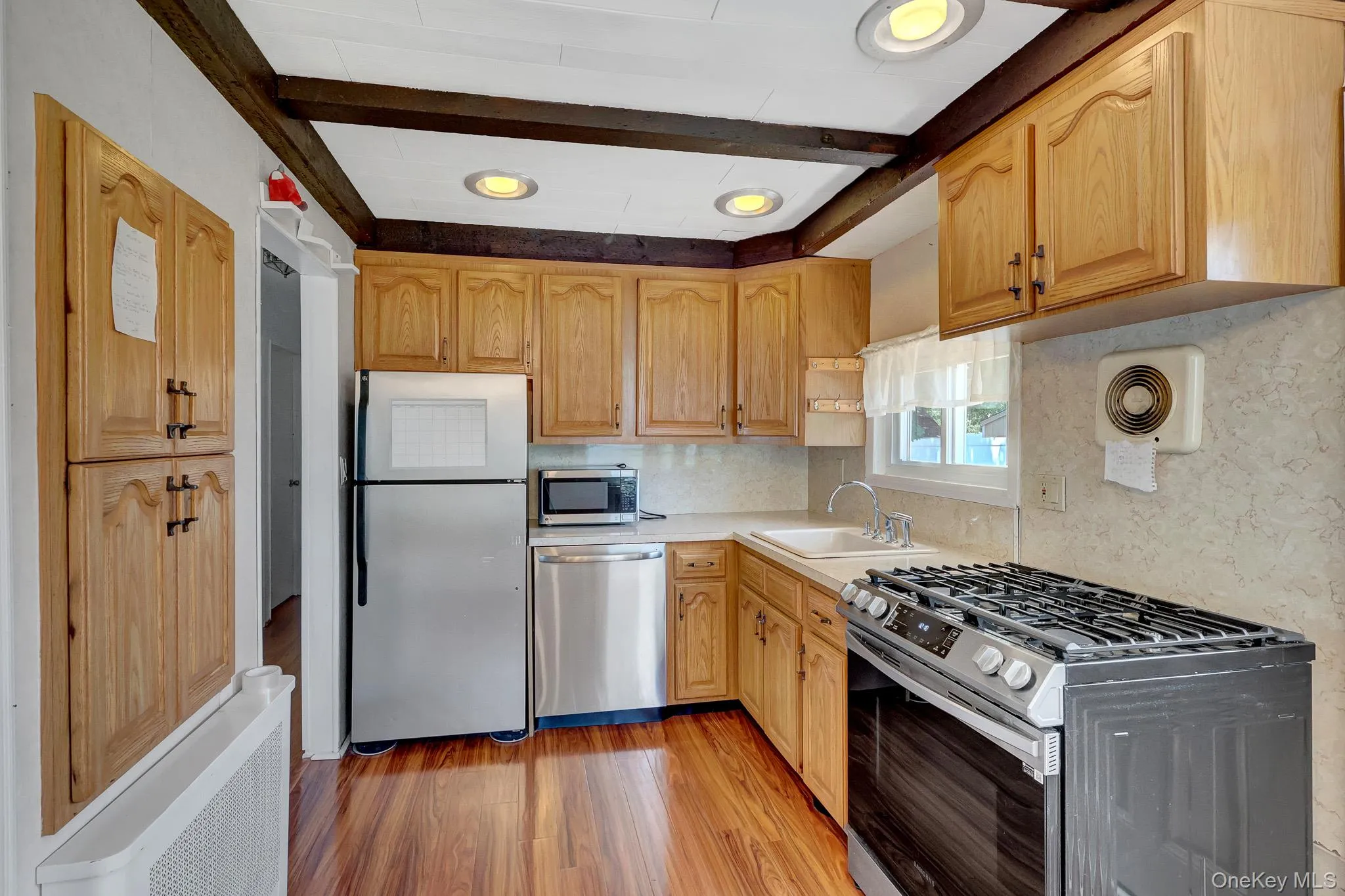 1 Prince Street, Oyster Bay, NY, 4 Bedrooms Bedrooms, 6 Rooms Rooms,2 BathroomsBathrooms,Residential,For Rent,Prince,0,1029113 1 Prince Street, Oyster Bay, NY, 4 Bedrooms Bedrooms, 6 Rooms Rooms,2 BathroomsBathrooms,Residential,For Rent,Prince,0,1029113