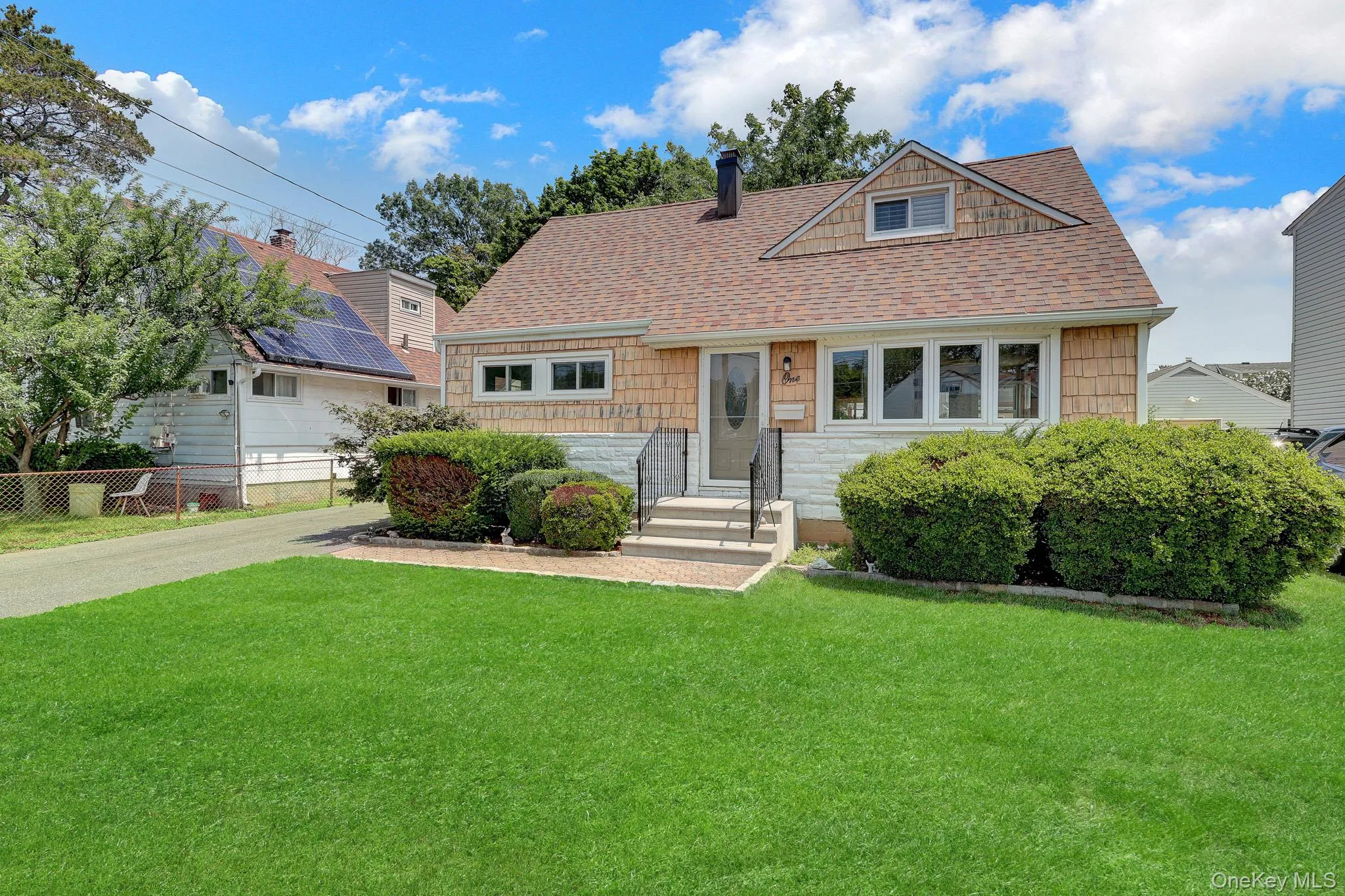 1 Prince Street, Oyster Bay, NY, 4 Bedrooms Bedrooms, 6 Rooms Rooms,2 BathroomsBathrooms,Residential,For Rent,Prince,0,1029113 1 Prince Street, Oyster Bay, NY, 4 Bedrooms Bedrooms, 6 Rooms Rooms,2 BathroomsBathrooms,Residential,For Rent,Prince,0,1029113