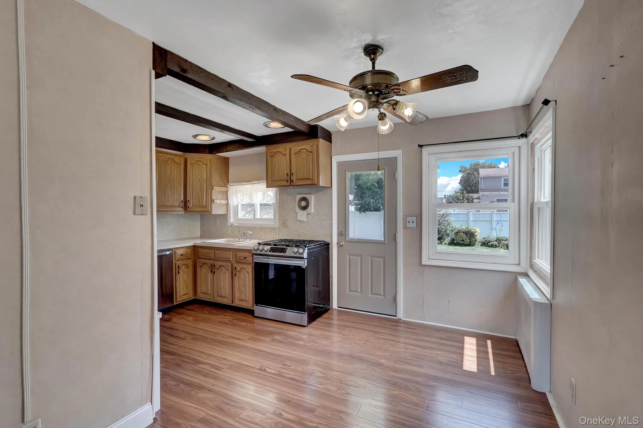 1 Prince Street, Oyster Bay, NY, 4 Bedrooms Bedrooms, 6 Rooms Rooms,2 BathroomsBathrooms,Residential,For Rent,Prince,0,1029113 1 Prince Street, Oyster Bay, NY, 4 Bedrooms Bedrooms, 6 Rooms Rooms,2 BathroomsBathrooms,Residential,For Rent,Prince,0,1029113