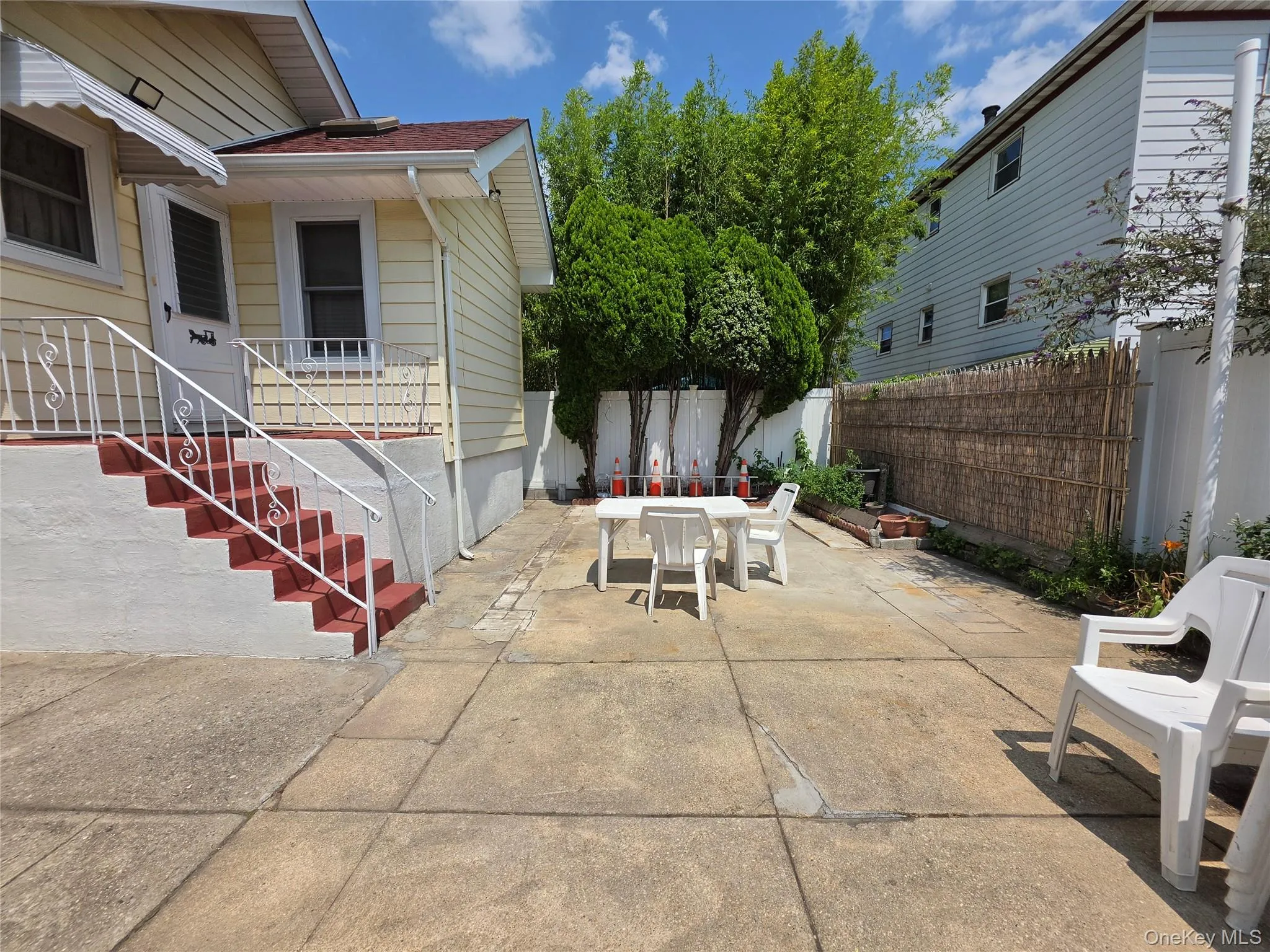 158-13 102nd Street, New York, NY, 3 Bedrooms Bedrooms, 10 Rooms Rooms,1 BathroomBathrooms,Residential,For Rent,102nd,0,1029116 158-13 102nd Street, New York, NY, 3 Bedrooms Bedrooms, 10 Rooms Rooms,1 BathroomBathrooms,Residential,For Rent,102nd,0,1029116