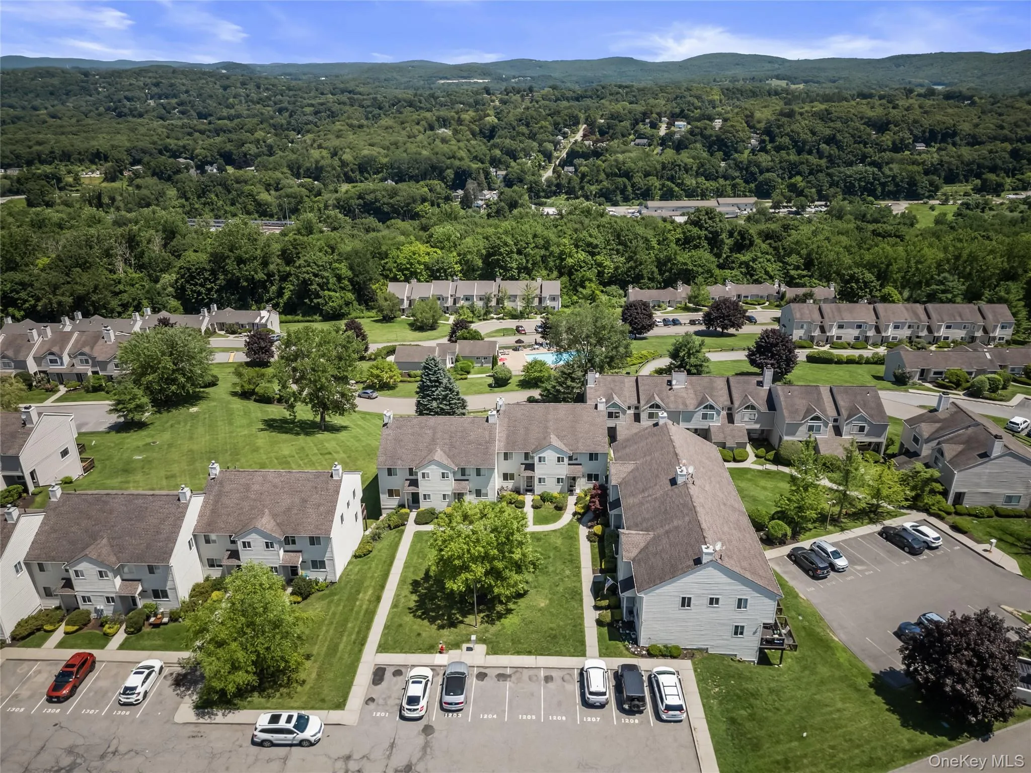 Eagles Ridge is surrounded by beautiful panoramic views. Eagles Ridge is surrounded by beautiful panoramic views.