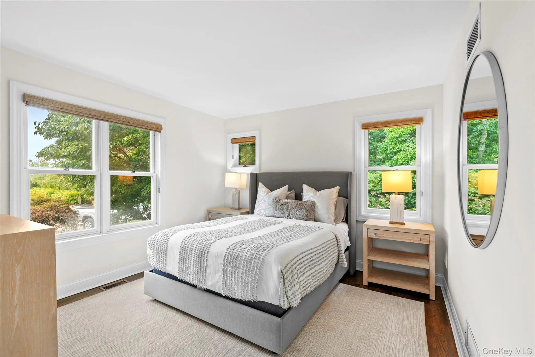 652 Noyack Path, Southampton, New York 11976