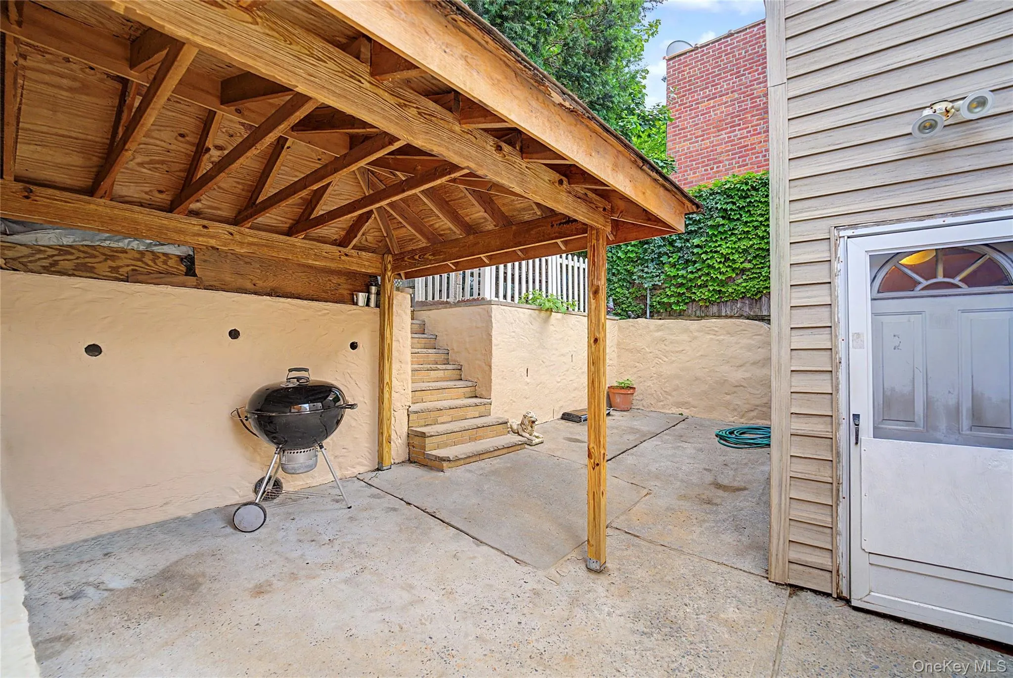 6628 52nd Drive, New York, NY, 4 Bedrooms Bedrooms, 9 Rooms Rooms,2 BathroomsBathrooms,Residential,For Rent,52nd,0,1029126 6628 52nd Drive, New York, NY, 4 Bedrooms Bedrooms, 9 Rooms Rooms,2 BathroomsBathrooms,Residential,For Rent,52nd,0,1029126