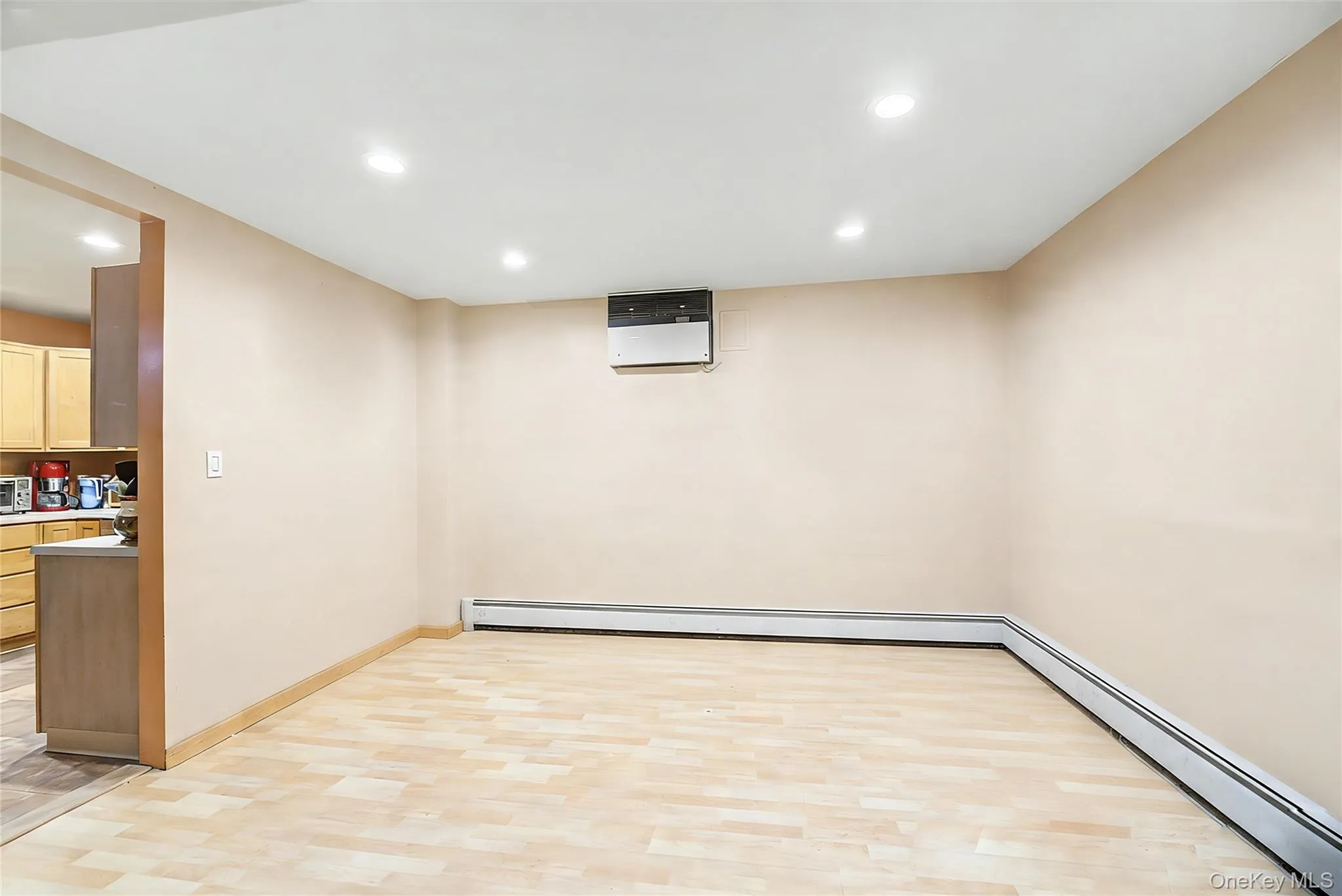 6628 52nd Drive, New York, NY, 4 Bedrooms Bedrooms, 9 Rooms Rooms,2 BathroomsBathrooms,Residential,For Rent,52nd,0,1029126 6628 52nd Drive, New York, NY, 4 Bedrooms Bedrooms, 9 Rooms Rooms,2 BathroomsBathrooms,Residential,For Rent,52nd,0,1029126