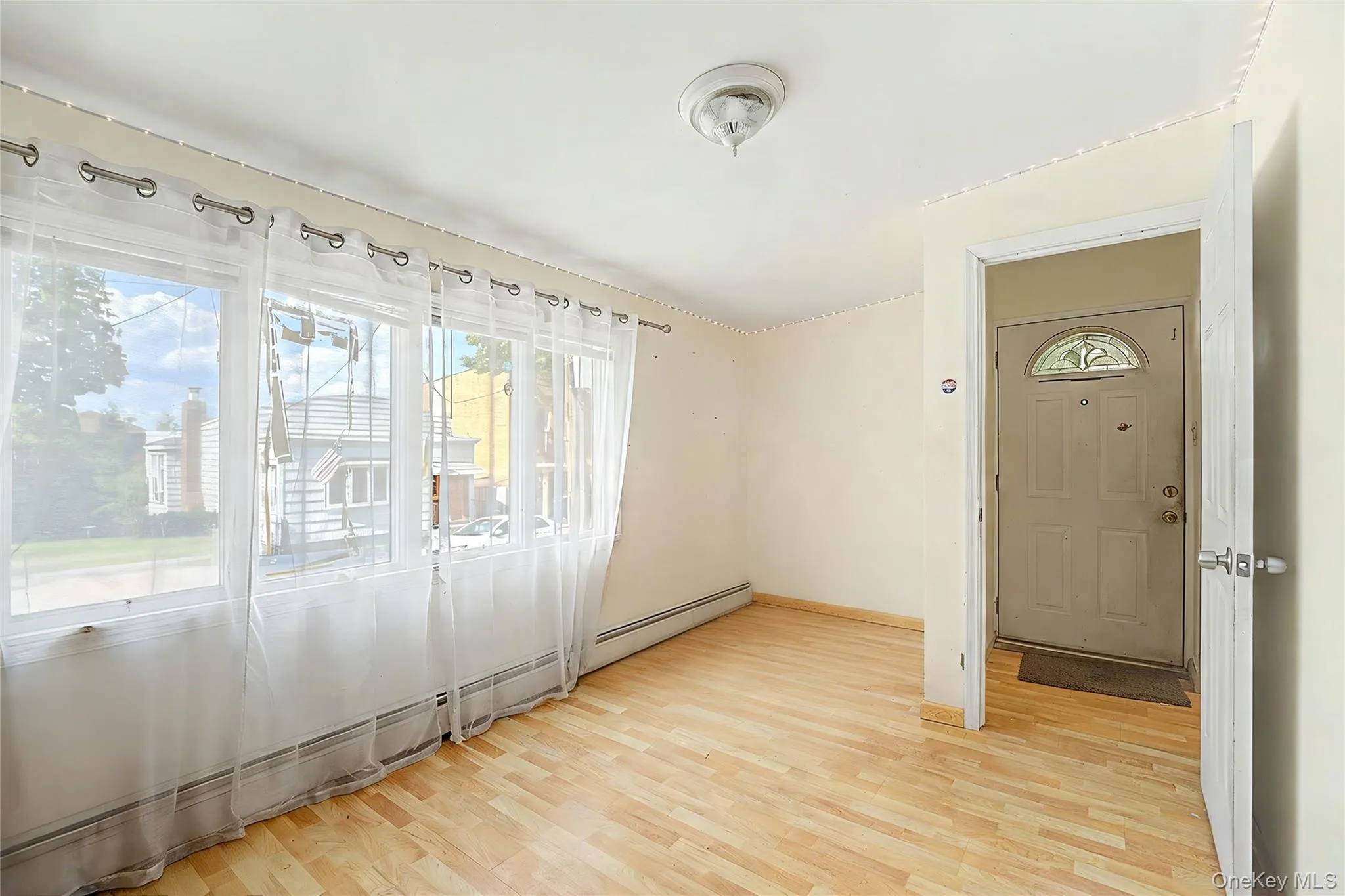 6628 52nd Drive, New York, NY, 4 Bedrooms Bedrooms, 9 Rooms Rooms,2 BathroomsBathrooms,Residential,For Rent,52nd,0,1029126 6628 52nd Drive, New York, NY, 4 Bedrooms Bedrooms, 9 Rooms Rooms,2 BathroomsBathrooms,Residential,For Rent,52nd,0,1029126