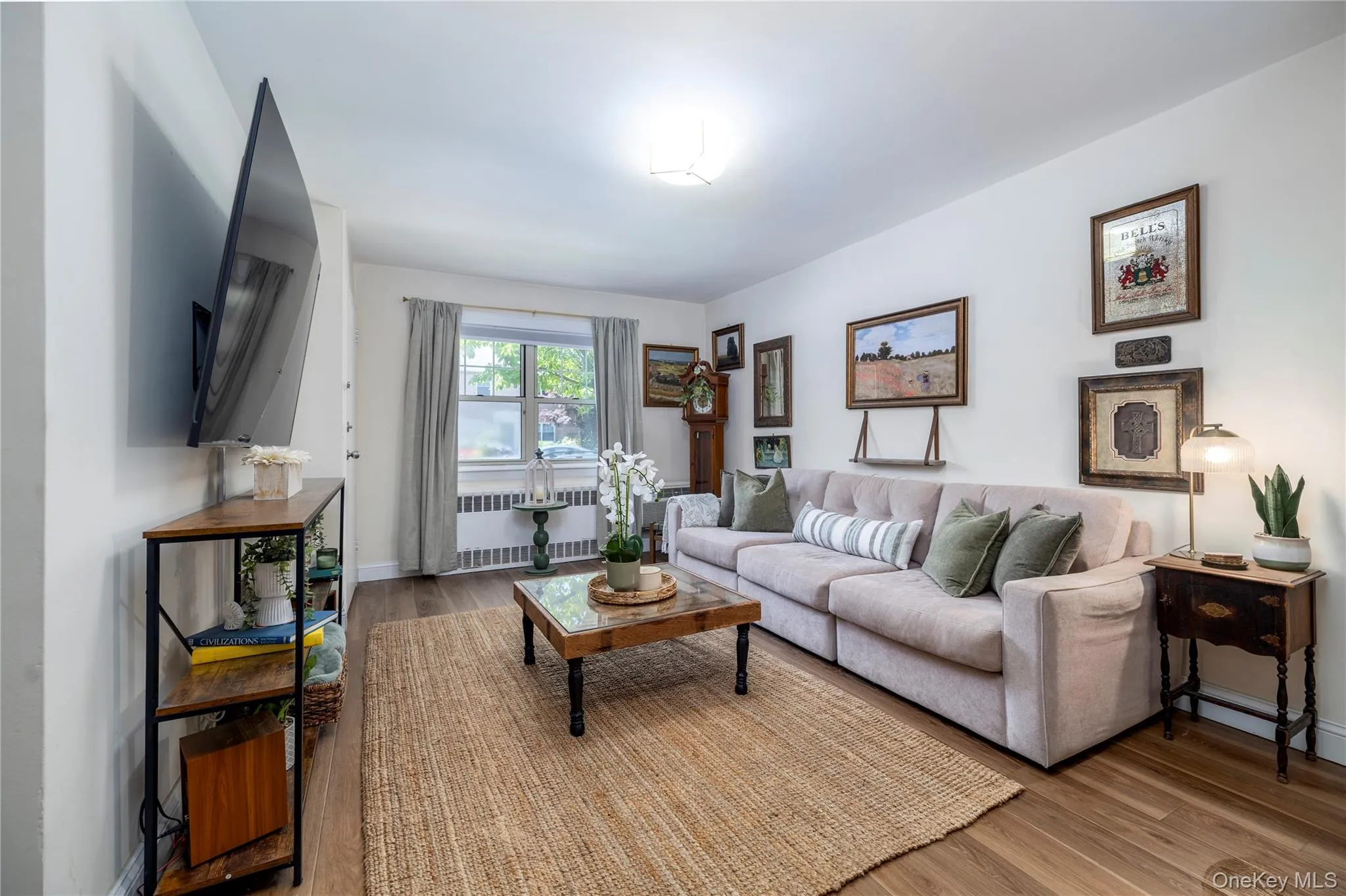 411 Merrick Road, Hempstead, NY, 1 Bedroom Bedrooms, 4 Rooms Rooms,1 BathroomBathrooms,Residential,For Rent,Merrick,0,1029136 411 Merrick Road, Hempstead, NY, 1 Bedroom Bedrooms, 4 Rooms Rooms,1 BathroomBathrooms,Residential,For Rent,Merrick,0,1029136