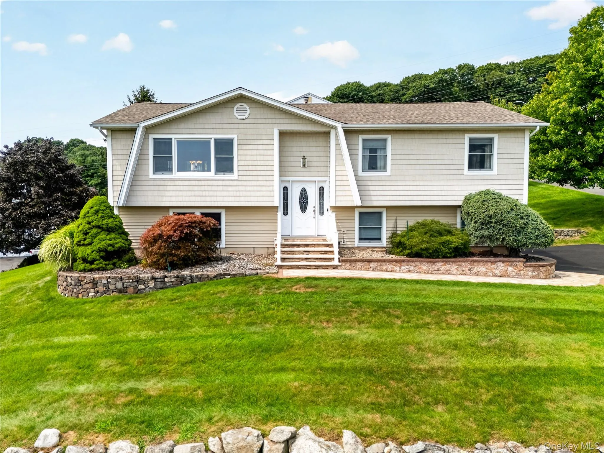 59 Walter Drive, Stony Point, NY, 4 Bedrooms Bedrooms, 12 Rooms Rooms,3 BathroomsBathrooms,Residential,For Rent,Walter,0,1029144 59 Walter Drive, Stony Point, NY, 4 Bedrooms Bedrooms, 12 Rooms Rooms,3 BathroomsBathrooms,Residential,For Rent,Walter,0,1029144