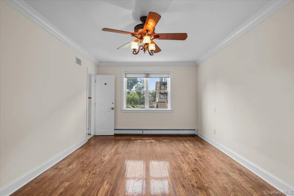 1184 Rhinelander Avenue, New York, NY, 2 Bedrooms Bedrooms, 5 Rooms Rooms,1 BathroomBathrooms,Residential Lease,For Rent,Rhinelander,0,1029145 1184 Rhinelander Avenue, New York, NY, 2 Bedrooms Bedrooms, 5 Rooms Rooms,1 BathroomBathrooms,Residential Lease,For Rent,Rhinelander,0,1029145