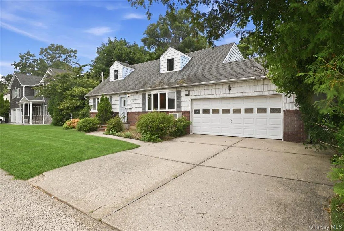 1935 Lenox Avenue, Hempstead, NY, 4 Bedrooms Bedrooms, 7 Rooms Rooms,3 BathroomsBathrooms,Residential,For Rent,Lenox,0,1029148 1935 Lenox Avenue, Hempstead, NY, 4 Bedrooms Bedrooms, 7 Rooms Rooms,3 BathroomsBathrooms,Residential,For Rent,Lenox,0,1029148