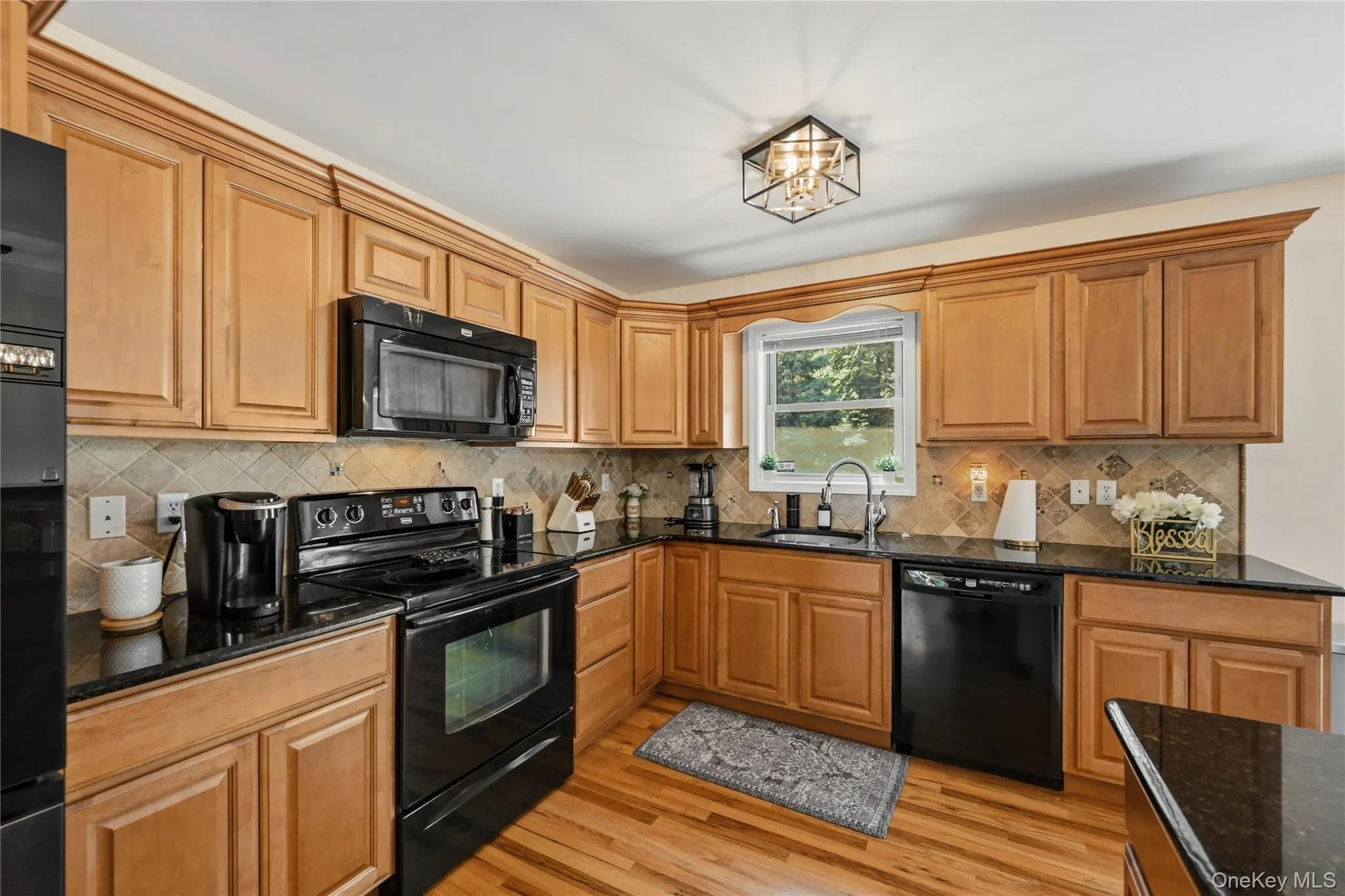 18 Hickory Place, Middletown, NY, 3 Bedrooms Bedrooms, 6 Rooms Rooms,2 BathroomsBathrooms,Residential,For Rent,Hickory,0,1029150 18 Hickory Place, Middletown, NY, 3 Bedrooms Bedrooms, 6 Rooms Rooms,2 BathroomsBathrooms,Residential,For Rent,Hickory,0,1029150