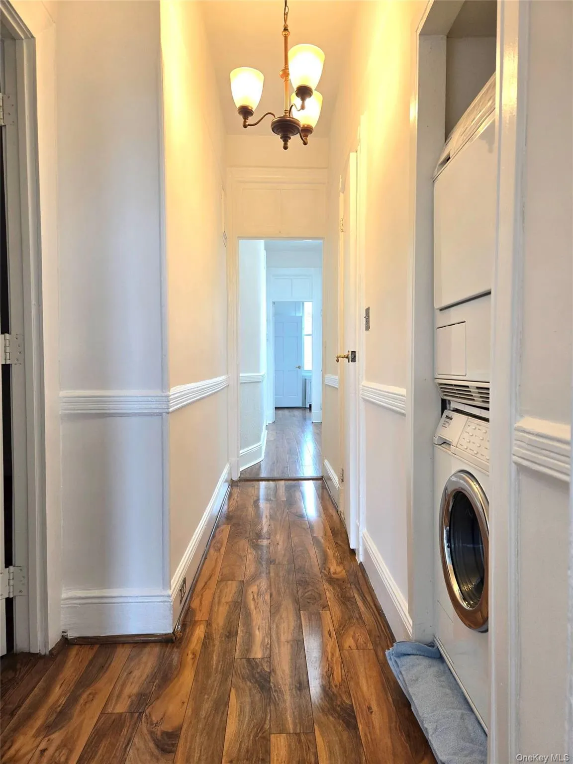 5936 Woodbine Street, New York, NY, 3 Bedrooms Bedrooms, 6 Rooms Rooms,1 BathroomBathrooms,Residential Lease,For Rent,Woodbine,0,1029153 5936 Woodbine Street, New York, NY, 3 Bedrooms Bedrooms, 6 Rooms Rooms,1 BathroomBathrooms,Residential Lease,For Rent,Woodbine,0,1029153