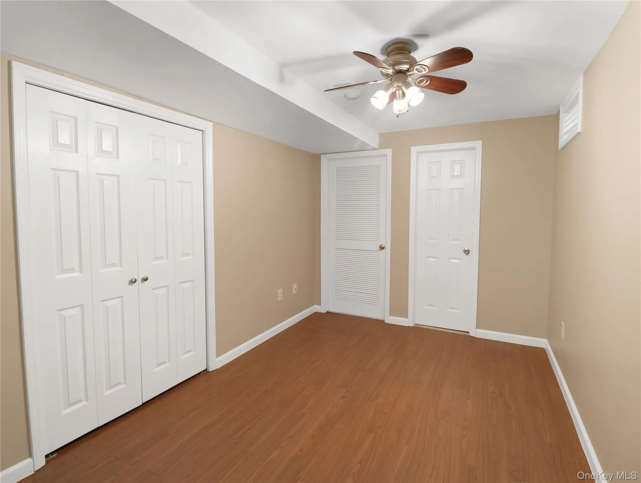 53 Leif Boulevard, Clarkstown, NY, 2 Bedrooms Bedrooms, 6 Rooms Rooms,3 BathroomsBathrooms,Residential,For Rent,Leif,0,1029154 53 Leif Boulevard, Clarkstown, NY, 2 Bedrooms Bedrooms, 6 Rooms Rooms,3 BathroomsBathrooms,Residential,For Rent,Leif,0,1029154