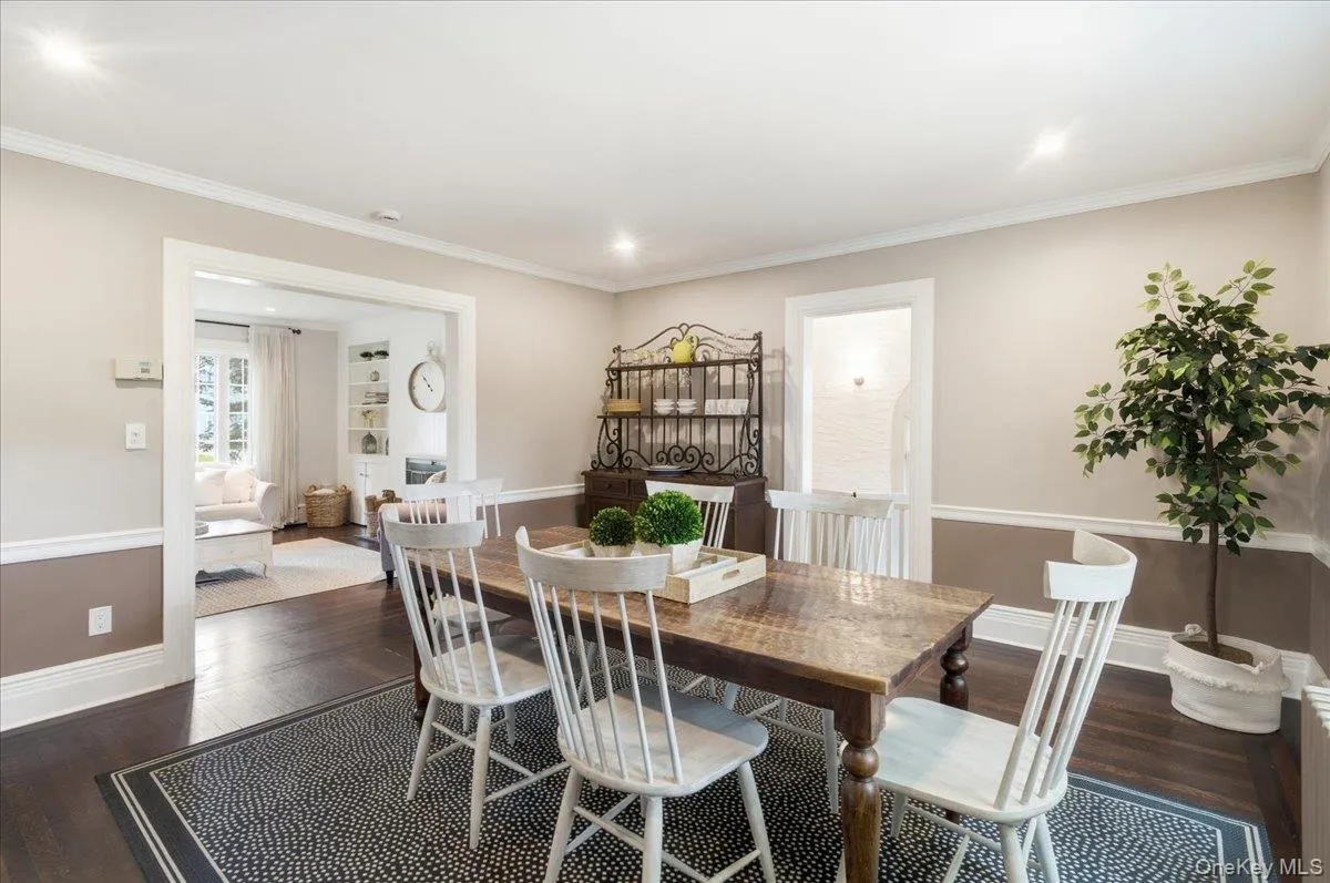 89 Poplar Street, Hempstead, NY, 5 Bedrooms Bedrooms, 7 Rooms Rooms,2 BathroomsBathrooms,Residential,For Rent,Poplar,0,1029156 89 Poplar Street, Hempstead, NY, 5 Bedrooms Bedrooms, 7 Rooms Rooms,2 BathroomsBathrooms,Residential,For Rent,Poplar,0,1029156