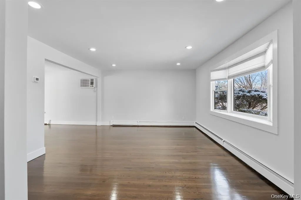 53 Elizabeth Drive, Oyster Bay, NY, 3 Bedrooms Bedrooms, 10 Rooms Rooms,2 BathroomsBathrooms,Residential,For Rent,Elizabeth,0,1029160 53 Elizabeth Drive, Oyster Bay, NY, 3 Bedrooms Bedrooms, 10 Rooms Rooms,2 BathroomsBathrooms,Residential,For Rent,Elizabeth,0,1029160