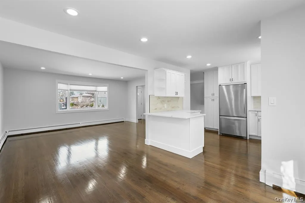 53 Elizabeth Drive, Oyster Bay, NY, 3 Bedrooms Bedrooms, 10 Rooms Rooms,2 BathroomsBathrooms,Residential,For Rent,Elizabeth,0,1029160 53 Elizabeth Drive, Oyster Bay, NY, 3 Bedrooms Bedrooms, 10 Rooms Rooms,2 BathroomsBathrooms,Residential,For Rent,Elizabeth,0,1029160