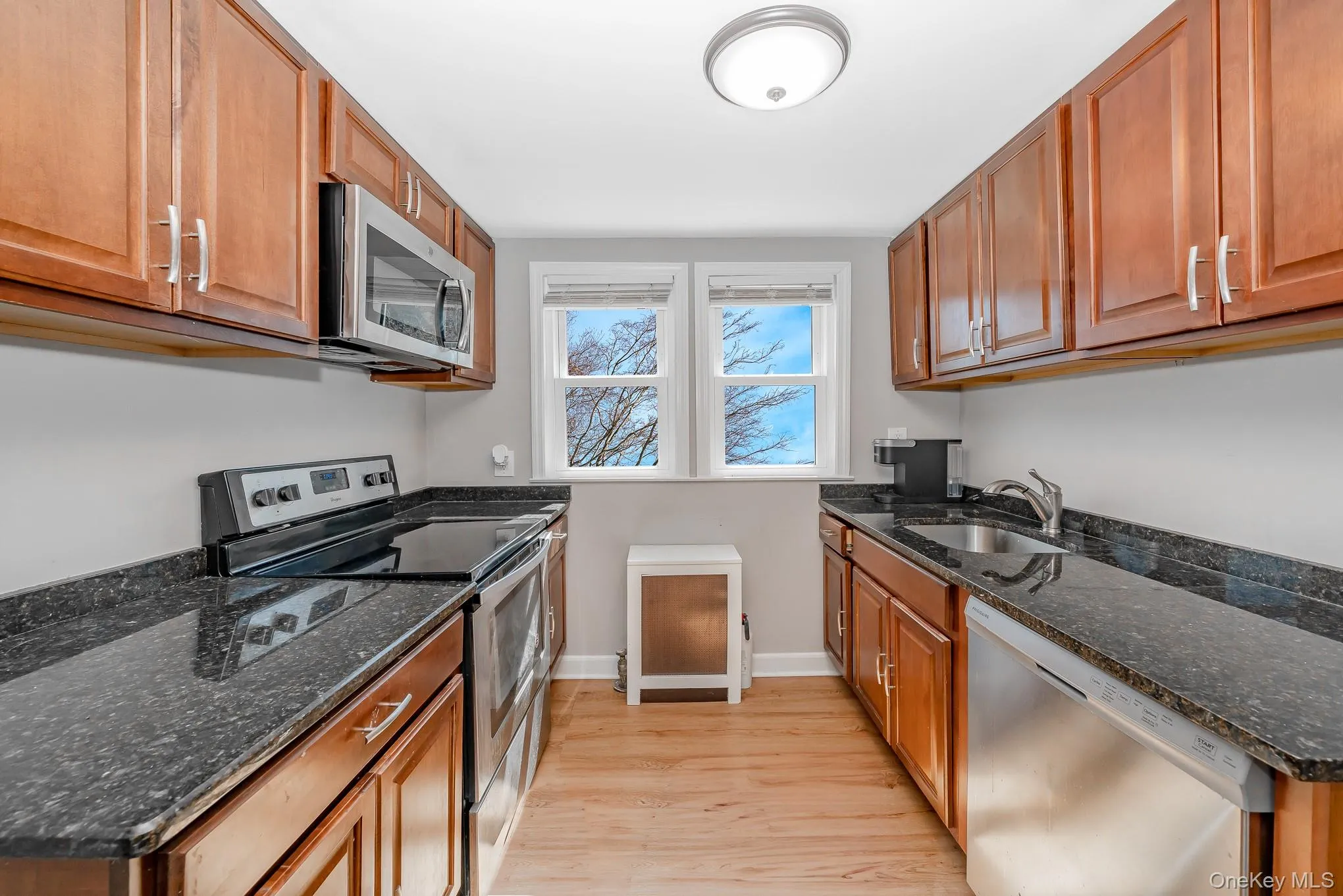 14 Milton Court, Hempstead, NY, 1 Bedroom Bedrooms, 4 Rooms Rooms,1 BathroomBathrooms,Residential Lease,For Rent,Milton,0,1029162 14 Milton Court, Hempstead, NY, 1 Bedroom Bedrooms, 4 Rooms Rooms,1 BathroomBathrooms,Residential Lease,For Rent,Milton,0,1029162
