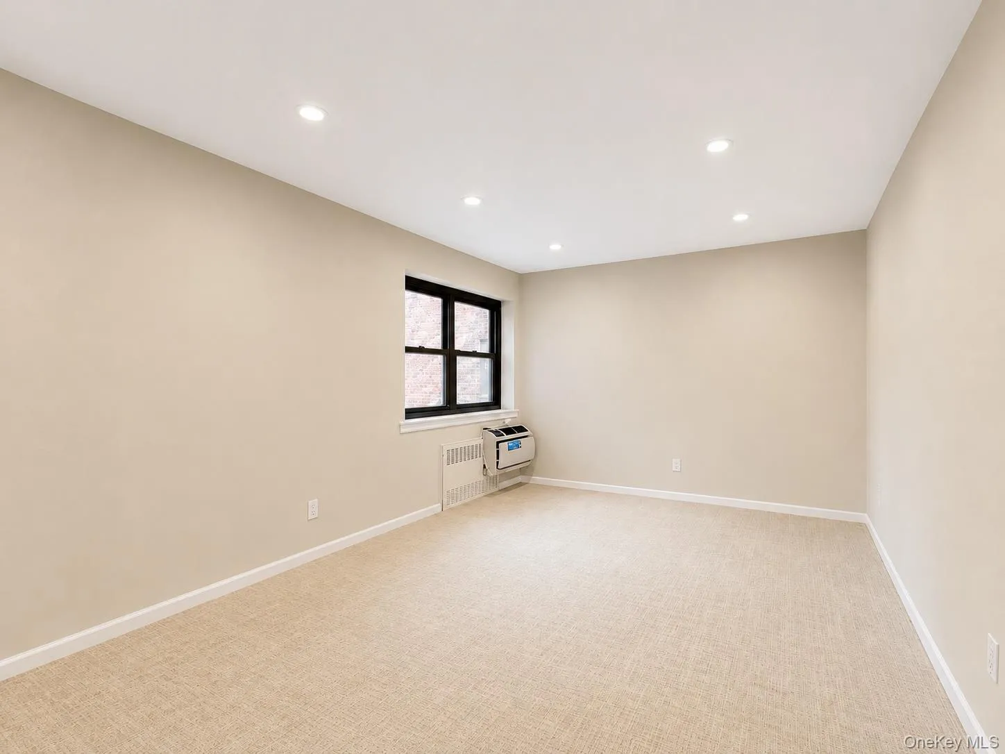 50 Brompton Road, North Hempstead, NY, 1 Bedroom Bedrooms, 5 Rooms Rooms,1 BathroomBathrooms,Residential,For Rent,Brompton,0,1029165 50 Brompton Road, North Hempstead, NY, 1 Bedroom Bedrooms, 5 Rooms Rooms,1 BathroomBathrooms,Residential,For Rent,Brompton,0,1029165