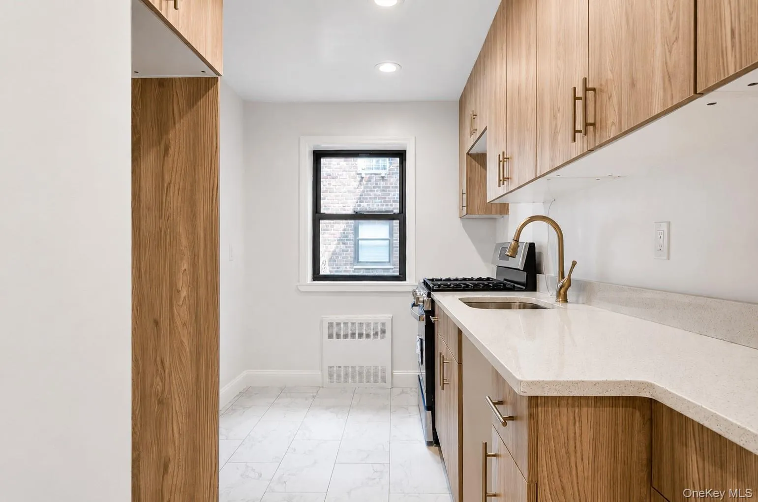 50 Brompton Road, North Hempstead, NY, 1 Bedroom Bedrooms, 5 Rooms Rooms,1 BathroomBathrooms,Residential,For Rent,Brompton,0,1029165 50 Brompton Road, North Hempstead, NY, 1 Bedroom Bedrooms, 5 Rooms Rooms,1 BathroomBathrooms,Residential,For Rent,Brompton,0,1029165