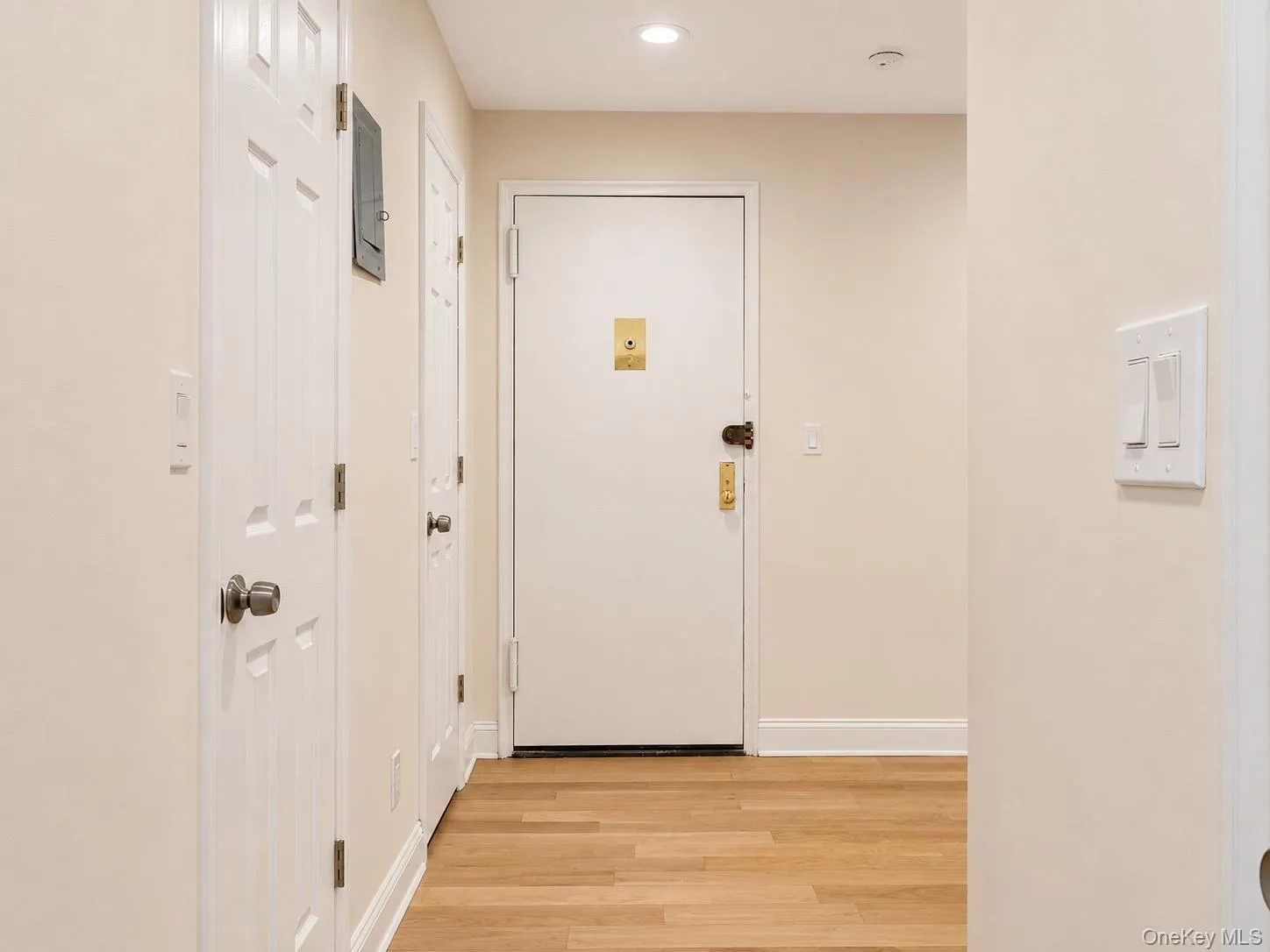 50 Brompton Road, North Hempstead, NY, 1 Bedroom Bedrooms, 5 Rooms Rooms,1 BathroomBathrooms,Residential,For Rent,Brompton,0,1029165 50 Brompton Road, North Hempstead, NY, 1 Bedroom Bedrooms, 5 Rooms Rooms,1 BathroomBathrooms,Residential,For Rent,Brompton,0,1029165