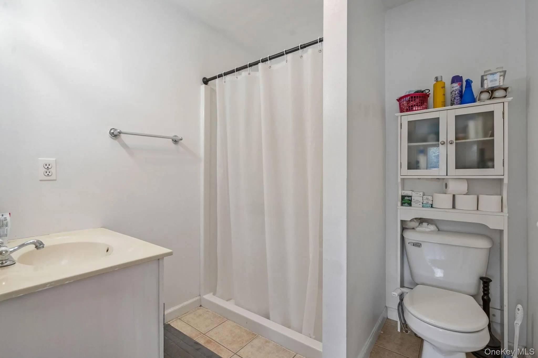 18 Mews Alley, Poughkeepsie (town), NY, 3 Bedrooms Bedrooms, 8 Rooms Rooms,2 BathroomsBathrooms,Residential,For Rent,Mews,0,1029166 18 Mews Alley, Poughkeepsie (town), NY, 3 Bedrooms Bedrooms, 8 Rooms Rooms,2 BathroomsBathrooms,Residential,For Rent,Mews,0,1029166