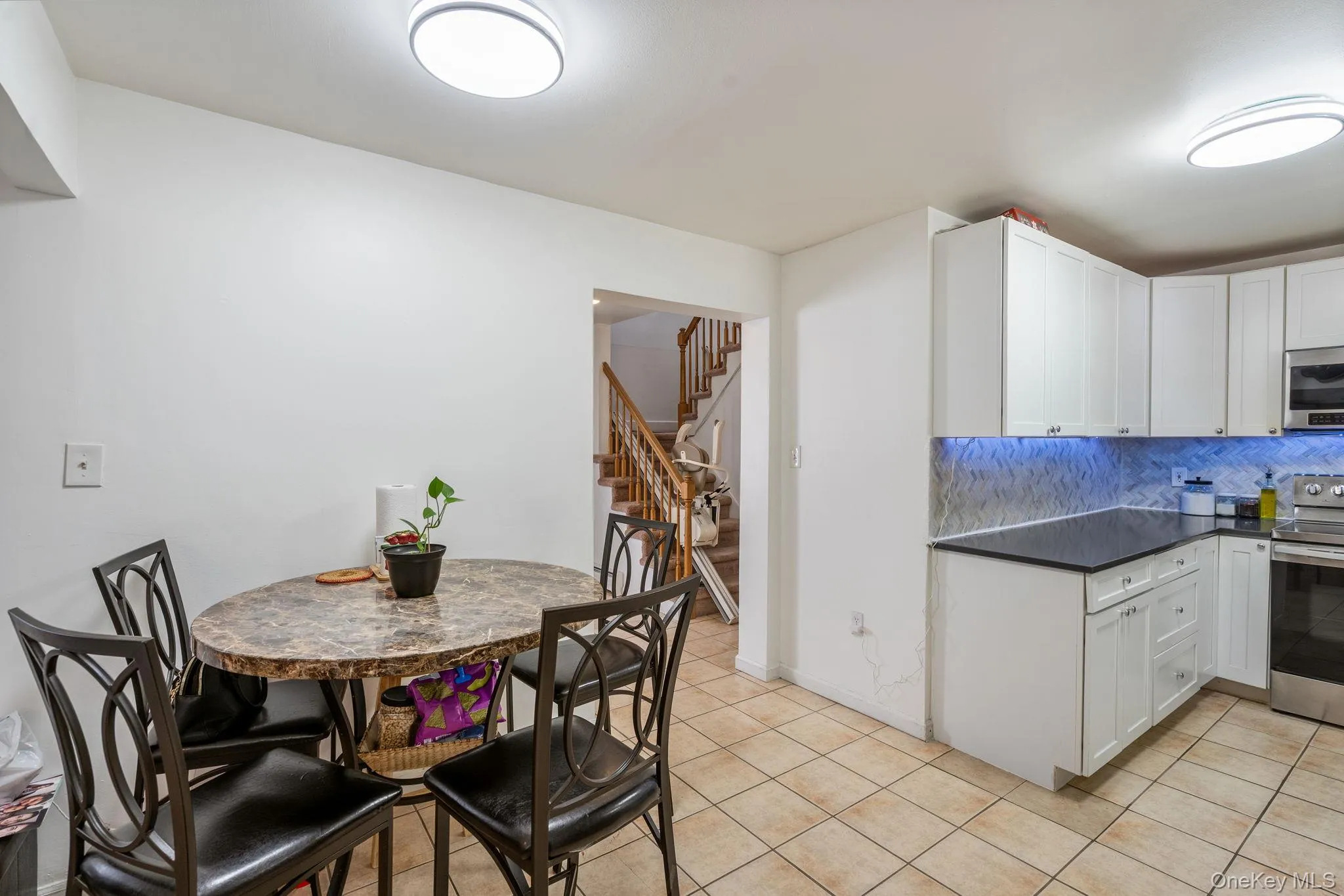18 Mews Alley, Poughkeepsie (town), NY, 3 Bedrooms Bedrooms, 8 Rooms Rooms,2 BathroomsBathrooms,Residential,For Rent,Mews,0,1029166 18 Mews Alley, Poughkeepsie (town), NY, 3 Bedrooms Bedrooms, 8 Rooms Rooms,2 BathroomsBathrooms,Residential,For Rent,Mews,0,1029166