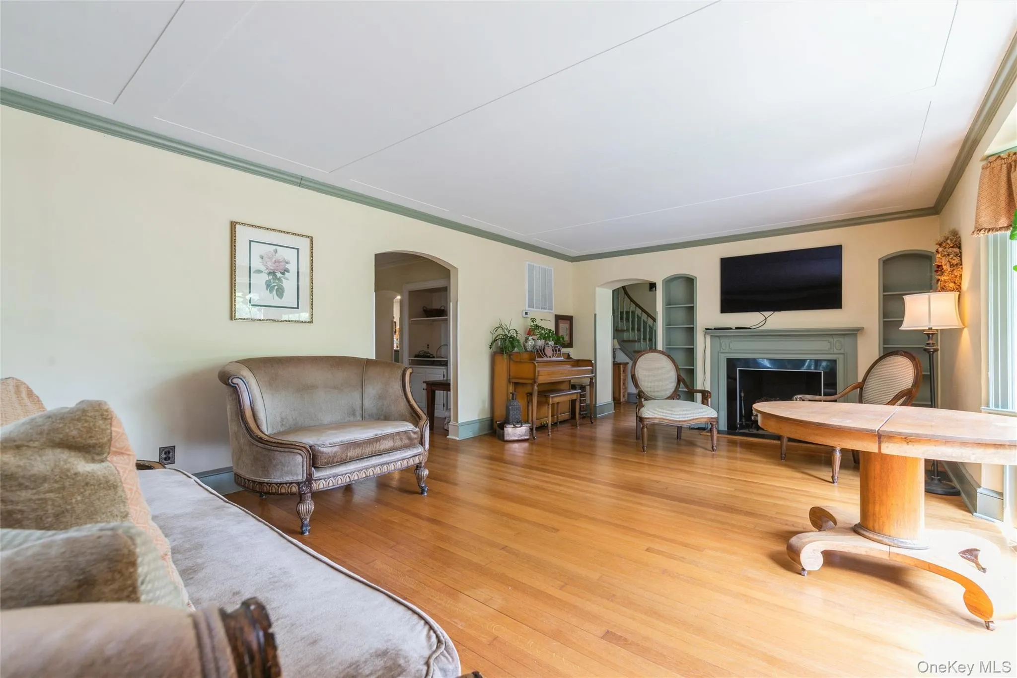 200 Greene Avenue, Islip, NY, 5 Bedrooms Bedrooms, 9 Rooms Rooms,3 BathroomsBathrooms,Residential,For Rent,Greene,0,1029167 200 Greene Avenue, Islip, NY, 5 Bedrooms Bedrooms, 9 Rooms Rooms,3 BathroomsBathrooms,Residential,For Rent,Greene,0,1029167