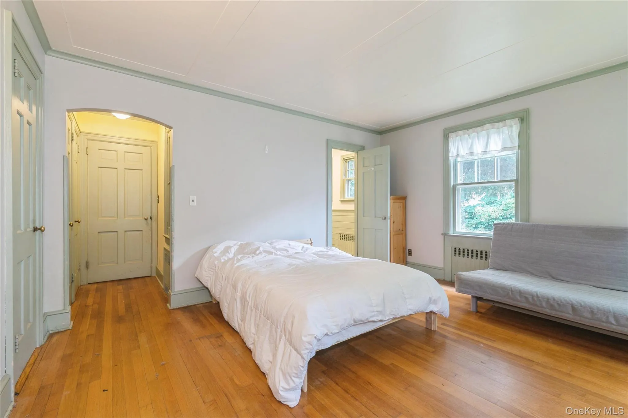 200 Greene Avenue, Islip, NY, 5 Bedrooms Bedrooms, 9 Rooms Rooms,3 BathroomsBathrooms,Residential,For Rent,Greene,0,1029167 200 Greene Avenue, Islip, NY, 5 Bedrooms Bedrooms, 9 Rooms Rooms,3 BathroomsBathrooms,Residential,For Rent,Greene,0,1029167