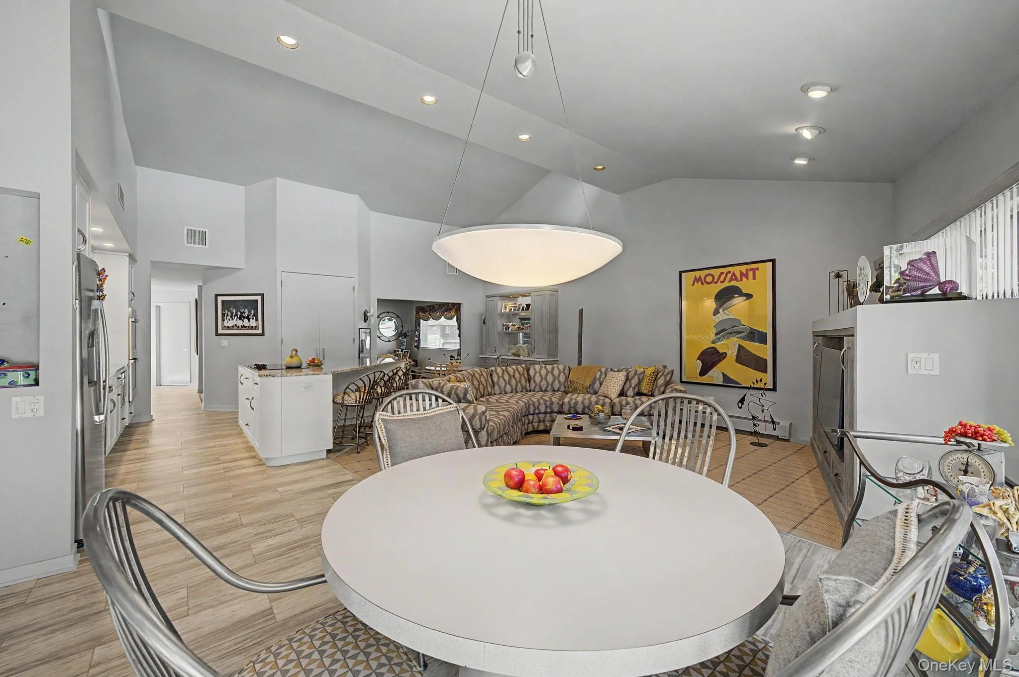 15 Pimlico Drive, Smithtown, NY, 4 Bedrooms Bedrooms, 8 Rooms Rooms,2 BathroomsBathrooms,Residential,For Rent,Pimlico,0,1029173 15 Pimlico Drive, Smithtown, NY, 4 Bedrooms Bedrooms, 8 Rooms Rooms,2 BathroomsBathrooms,Residential,For Rent,Pimlico,0,1029173
