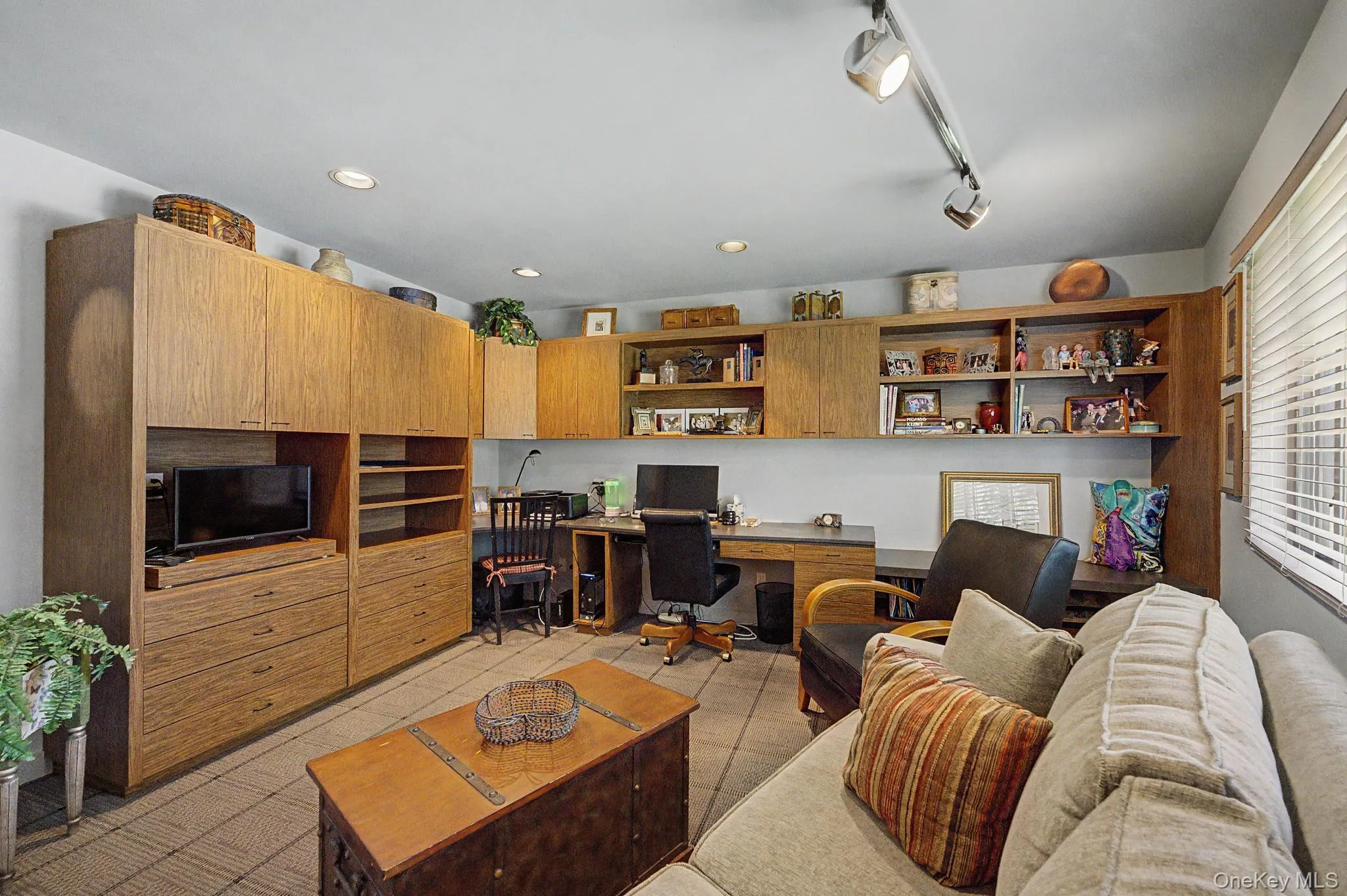 15 Pimlico Drive, Smithtown, NY, 4 Bedrooms Bedrooms, 8 Rooms Rooms,2 BathroomsBathrooms,Residential,For Rent,Pimlico,0,1029173 15 Pimlico Drive, Smithtown, NY, 4 Bedrooms Bedrooms, 8 Rooms Rooms,2 BathroomsBathrooms,Residential,For Rent,Pimlico,0,1029173