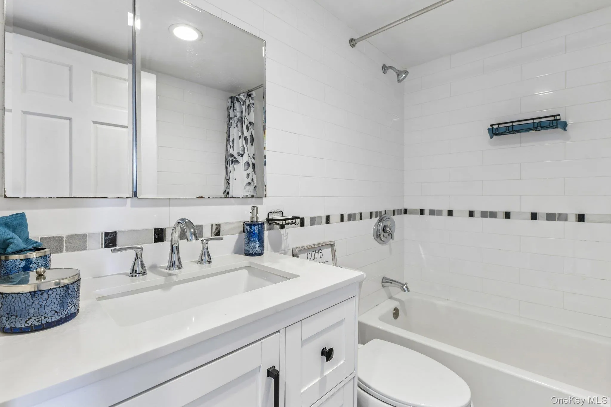 49 Eugene Drive, Smithtown, NY, 4 Bedrooms Bedrooms, 8 Rooms Rooms,2 BathroomsBathrooms,Residential,For Rent,Eugene,0,1029185 49 Eugene Drive, Smithtown, NY, 4 Bedrooms Bedrooms, 8 Rooms Rooms,2 BathroomsBathrooms,Residential,For Rent,Eugene,0,1029185