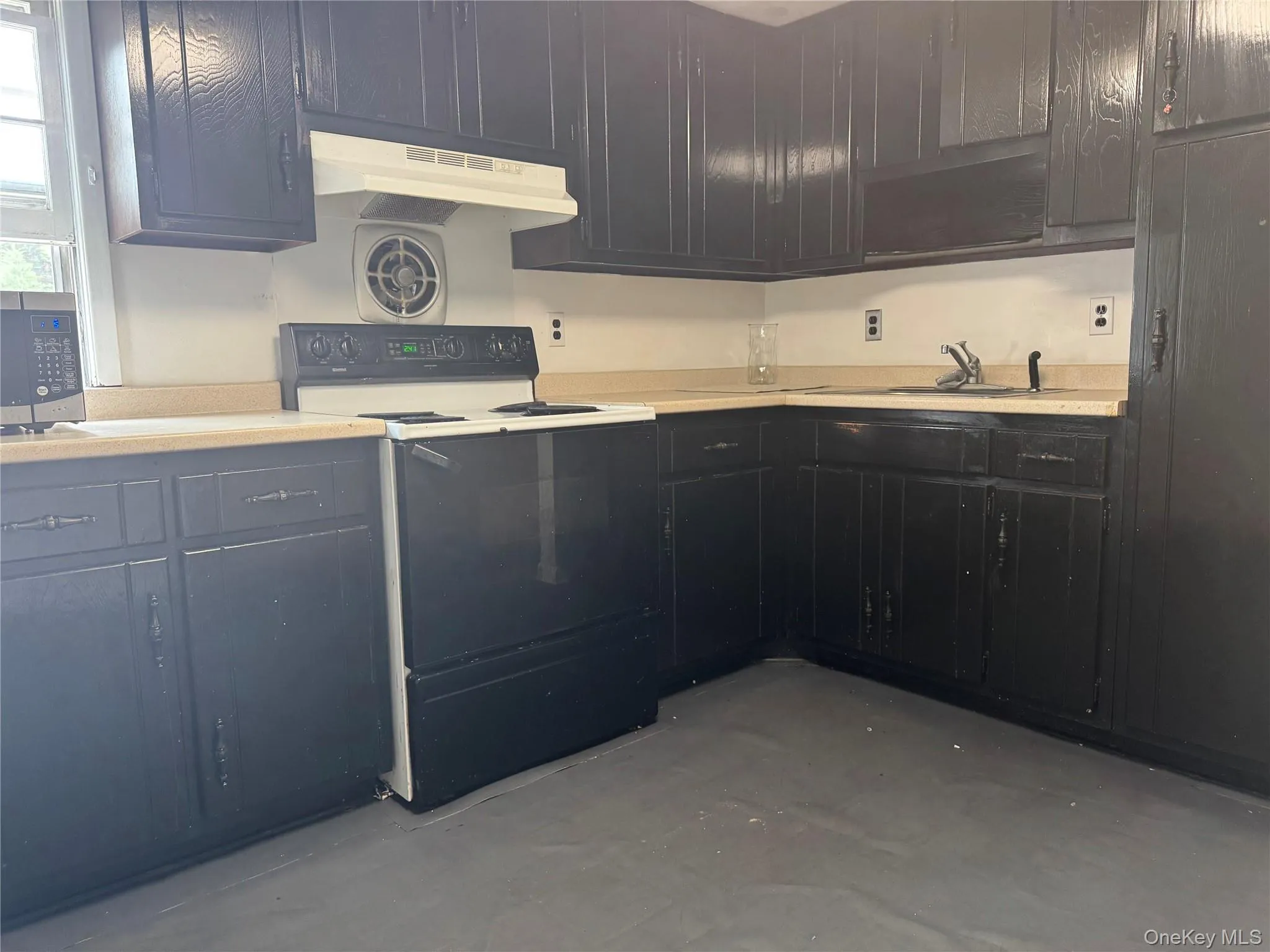 124 Parkdale Drive, Babylon, NY, 3 Bedrooms Bedrooms, 5 Rooms Rooms,1 BathroomBathrooms,Residential Lease,For Rent,Parkdale,0,1029186 124 Parkdale Drive, Babylon, NY, 3 Bedrooms Bedrooms, 5 Rooms Rooms,1 BathroomBathrooms,Residential Lease,For Rent,Parkdale,0,1029186