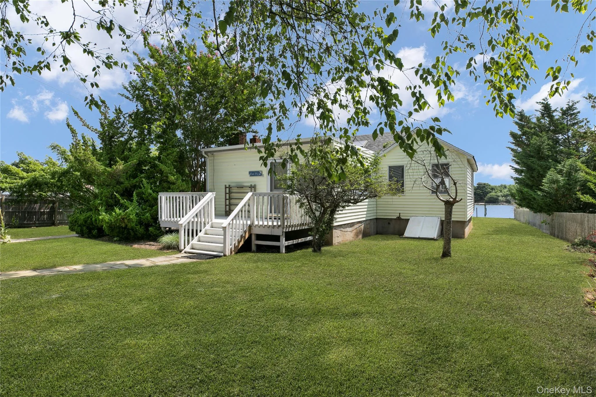 35 Gardners Lane, Southampton, NY, 4 Bedrooms Bedrooms, 12 Rooms Rooms,4 BathroomsBathrooms,Residential,For Rent,Gardners,0,1029188 35 Gardners Lane, Southampton, NY, 4 Bedrooms Bedrooms, 12 Rooms Rooms,4 BathroomsBathrooms,Residential,For Rent,Gardners,0,1029188