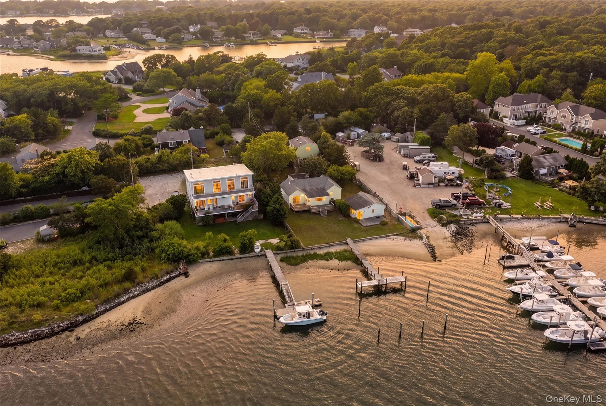 35 Gardners Lane, Southampton, NY, 4 Bedrooms Bedrooms, 12 Rooms Rooms,4 BathroomsBathrooms,Residential,For Rent,Gardners,0,1029188 35 Gardners Lane, Southampton, NY, 4 Bedrooms Bedrooms, 12 Rooms Rooms,4 BathroomsBathrooms,Residential,For Rent,Gardners,0,1029188