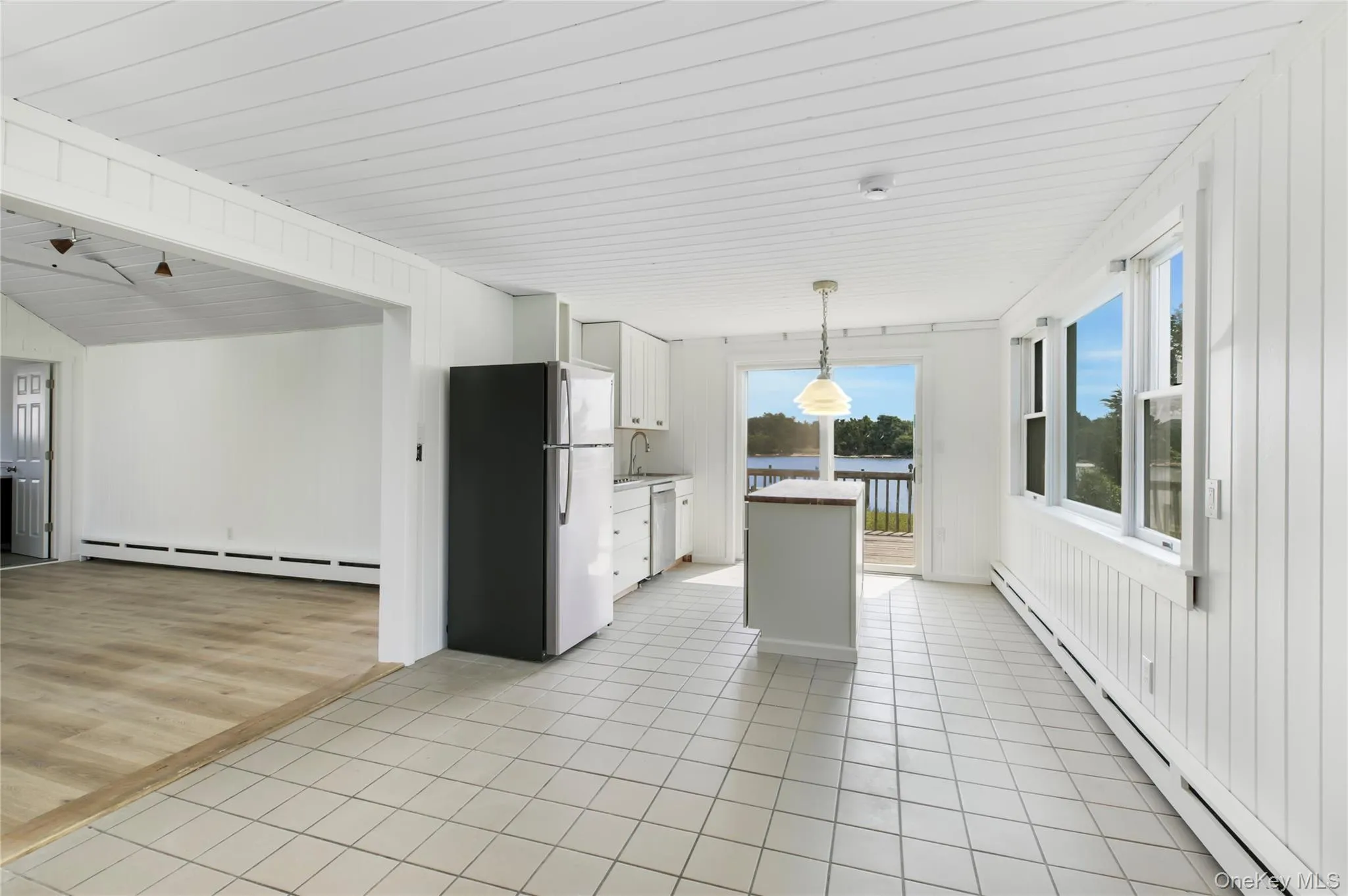 35 Gardners Lane, Southampton, NY, 4 Bedrooms Bedrooms, 12 Rooms Rooms,4 BathroomsBathrooms,Residential,For Rent,Gardners,0,1029188 35 Gardners Lane, Southampton, NY, 4 Bedrooms Bedrooms, 12 Rooms Rooms,4 BathroomsBathrooms,Residential,For Rent,Gardners,0,1029188