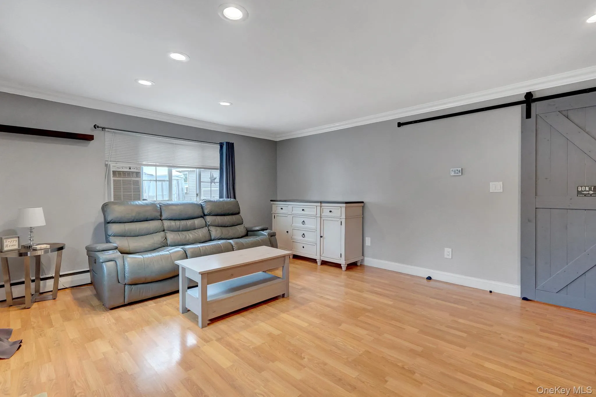 629 East Drive, Babylon, NY, 3 Bedrooms Bedrooms, 6 Rooms Rooms,1 BathroomBathrooms,Residential,For Rent,East,0,1029193 629 East Drive, Babylon, NY, 3 Bedrooms Bedrooms, 6 Rooms Rooms,1 BathroomBathrooms,Residential,For Rent,East,0,1029193