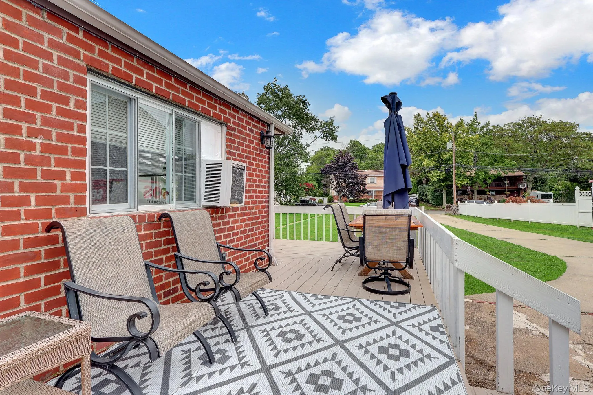 629 East Drive, Babylon, NY, 3 Bedrooms Bedrooms, 6 Rooms Rooms,1 BathroomBathrooms,Residential,For Rent,East,0,1029193 629 East Drive, Babylon, NY, 3 Bedrooms Bedrooms, 6 Rooms Rooms,1 BathroomBathrooms,Residential,For Rent,East,0,1029193