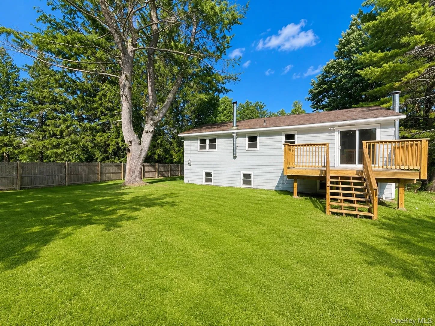 13 Moss Lane, Thompson, NY, 4 Bedrooms Bedrooms, 7 Rooms Rooms,1 BathroomBathrooms,Residential,For Rent,Moss,0,1029195 13 Moss Lane, Thompson, NY, 4 Bedrooms Bedrooms, 7 Rooms Rooms,1 BathroomBathrooms,Residential,For Rent,Moss,0,1029195