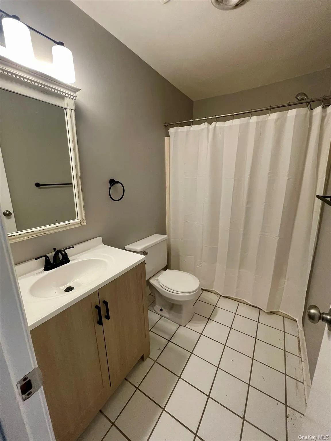 1902 Rosewood Court, Woodbury, NY, 2 Bedrooms Bedrooms, 8 Rooms Rooms,2 BathroomsBathrooms,Residential Lease,For Rent,Rosewood,0,1029197 1902 Rosewood Court, Woodbury, NY, 2 Bedrooms Bedrooms, 8 Rooms Rooms,2 BathroomsBathrooms,Residential Lease,For Rent,Rosewood,0,1029197