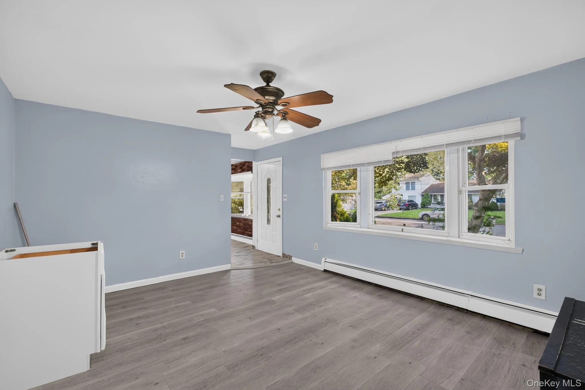 3 Hickory Place, Islip, NY, 3 Bedrooms Bedrooms, 5 Rooms Rooms,2 BathroomsBathrooms,Residential,For Rent,Hickory,0,1029205 3 Hickory Place, Islip, NY, 3 Bedrooms Bedrooms, 5 Rooms Rooms,2 BathroomsBathrooms,Residential,For Rent,Hickory,0,1029205