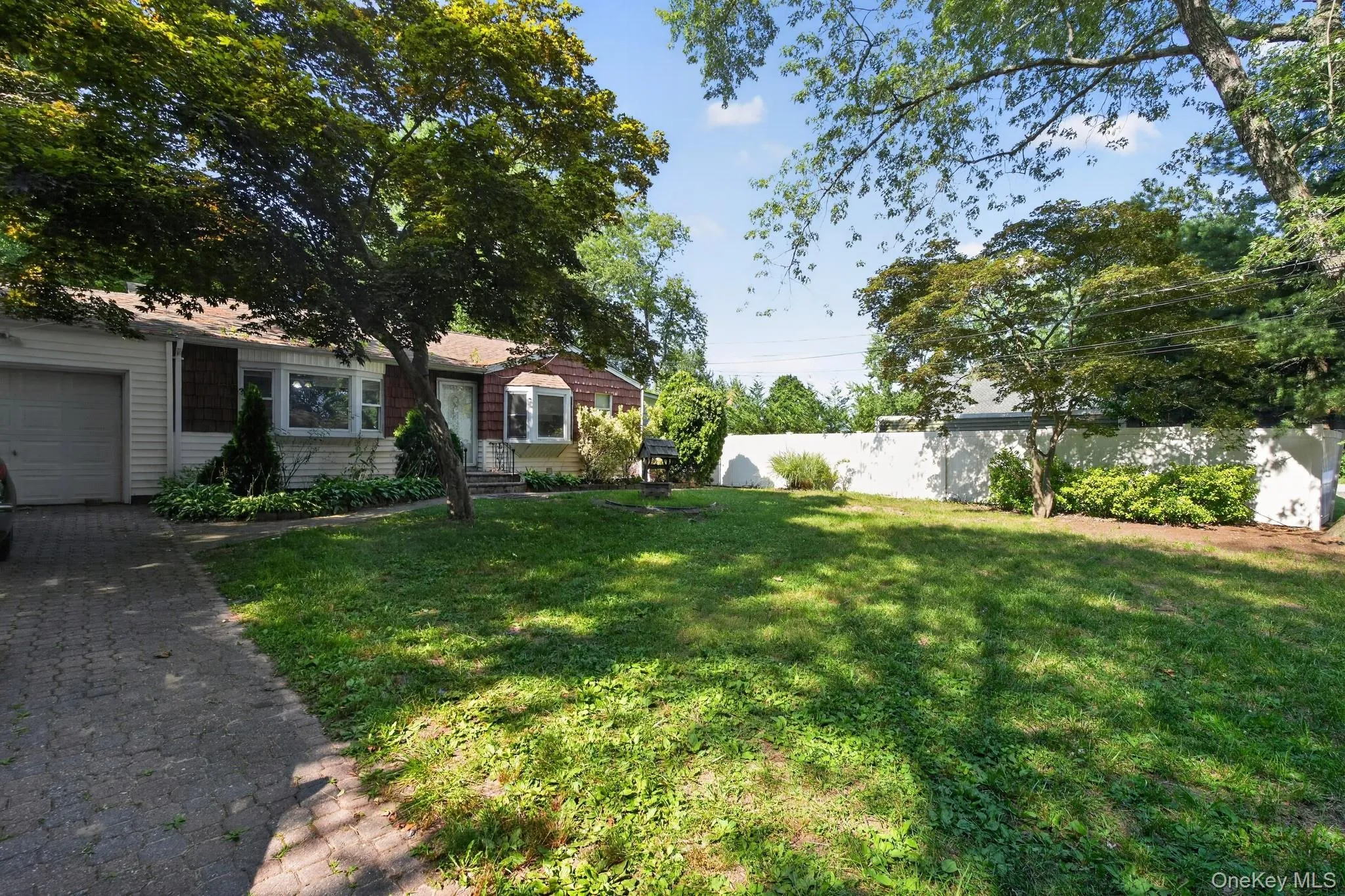3 Hickory Place, Islip, NY, 3 Bedrooms Bedrooms, 5 Rooms Rooms,2 BathroomsBathrooms,Residential,For Rent,Hickory,0,1029205 3 Hickory Place, Islip, NY, 3 Bedrooms Bedrooms, 5 Rooms Rooms,2 BathroomsBathrooms,Residential,For Rent,Hickory,0,1029205