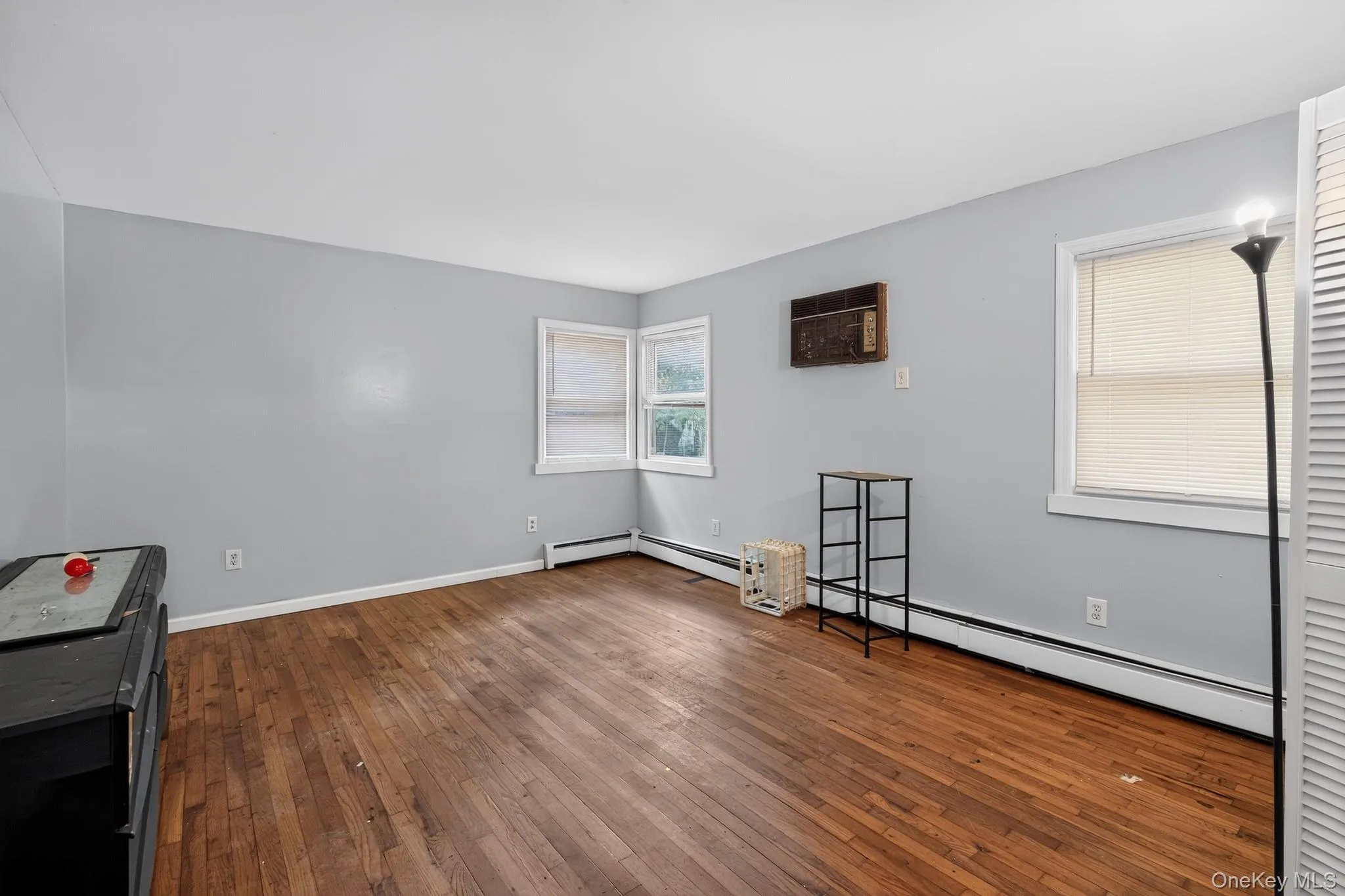 3 Hickory Place, Islip, NY, 3 Bedrooms Bedrooms, 5 Rooms Rooms,2 BathroomsBathrooms,Residential,For Rent,Hickory,0,1029205 3 Hickory Place, Islip, NY, 3 Bedrooms Bedrooms, 5 Rooms Rooms,2 BathroomsBathrooms,Residential,For Rent,Hickory,0,1029205