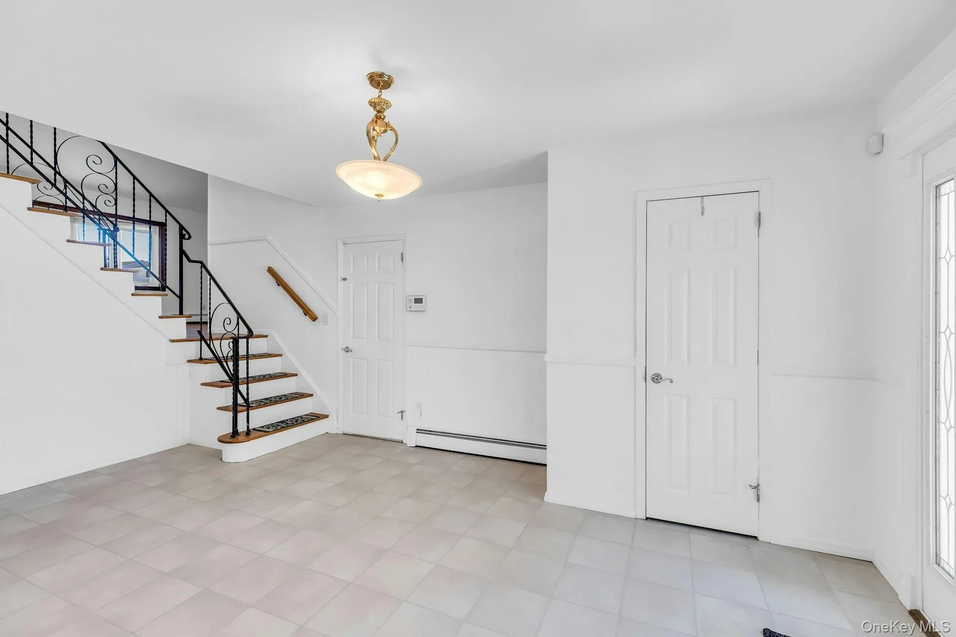 258 Lafayette Road, West Babylon, NY, 4 Bedrooms Bedrooms, 10 Rooms Rooms,2 BathroomsBathrooms,Residential,For Rent,Lafayette,0,1029206 258 Lafayette Road, West Babylon, NY, 4 Bedrooms Bedrooms, 10 Rooms Rooms,2 BathroomsBathrooms,Residential,For Rent,Lafayette,0,1029206