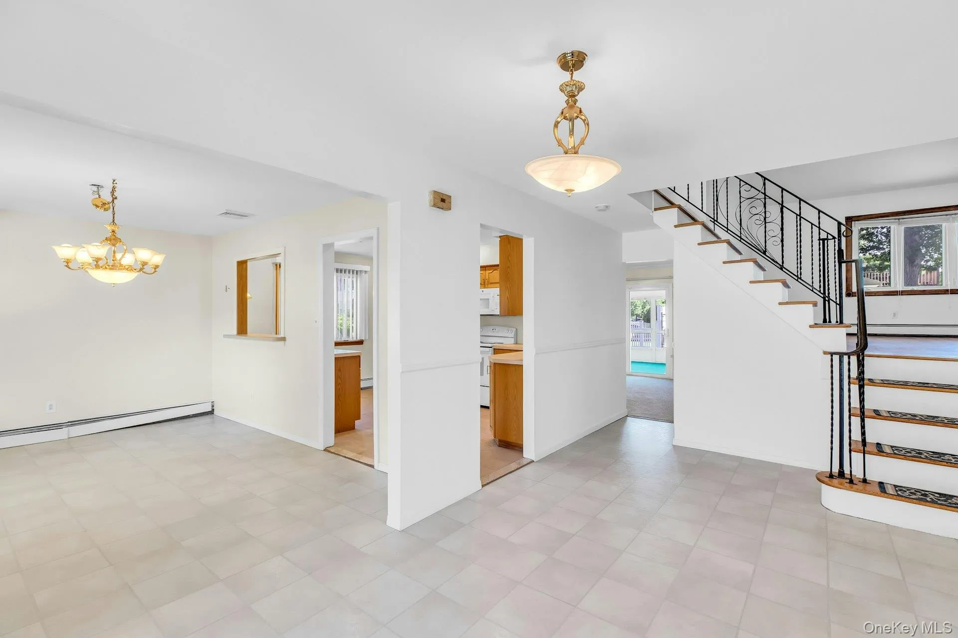 258 Lafayette Road, West Babylon, NY, 4 Bedrooms Bedrooms, 10 Rooms Rooms,2 BathroomsBathrooms,Residential,For Rent,Lafayette,0,1029206 258 Lafayette Road, West Babylon, NY, 4 Bedrooms Bedrooms, 10 Rooms Rooms,2 BathroomsBathrooms,Residential,For Rent,Lafayette,0,1029206