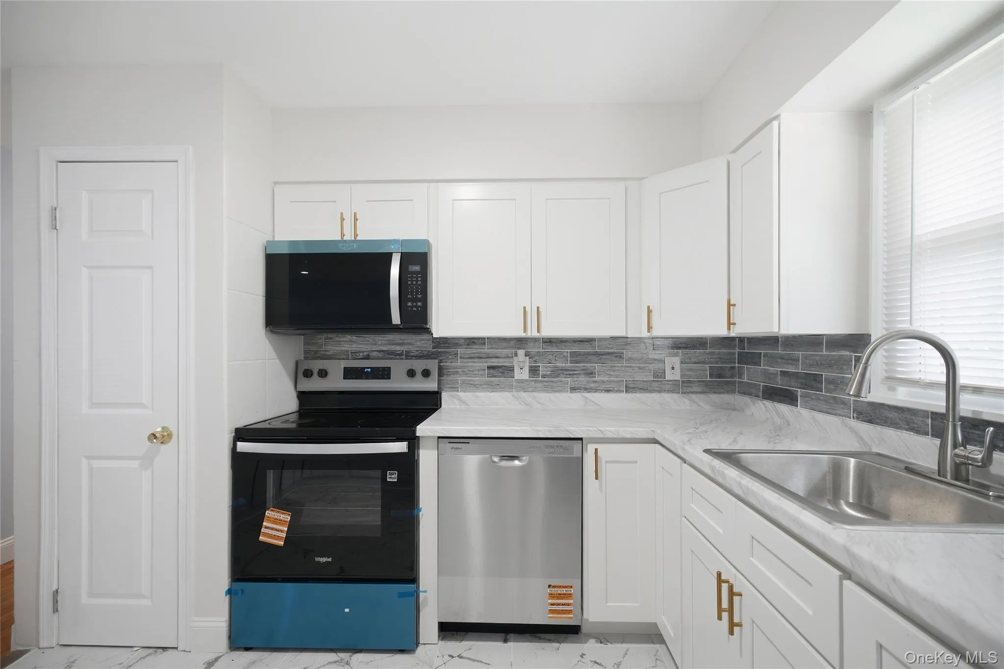 182 New York Avenue, Islip, NY, 4 Bedrooms Bedrooms, 4 Rooms Rooms,2 BathroomsBathrooms,Residential,For Rent,New York,0,1029207 182 New York Avenue, Islip, NY, 4 Bedrooms Bedrooms, 4 Rooms Rooms,2 BathroomsBathrooms,Residential,For Rent,New York,0,1029207